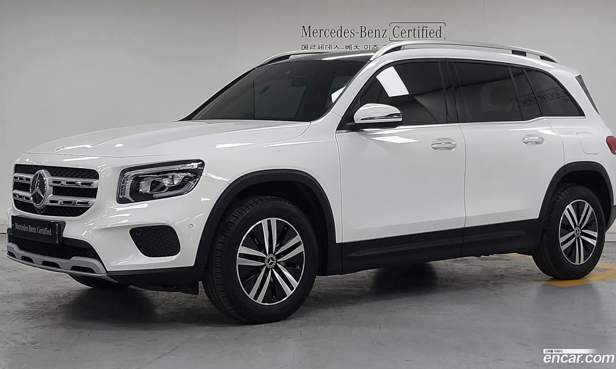 Mercedes-Benz GLB-Class X247 2021 — 17