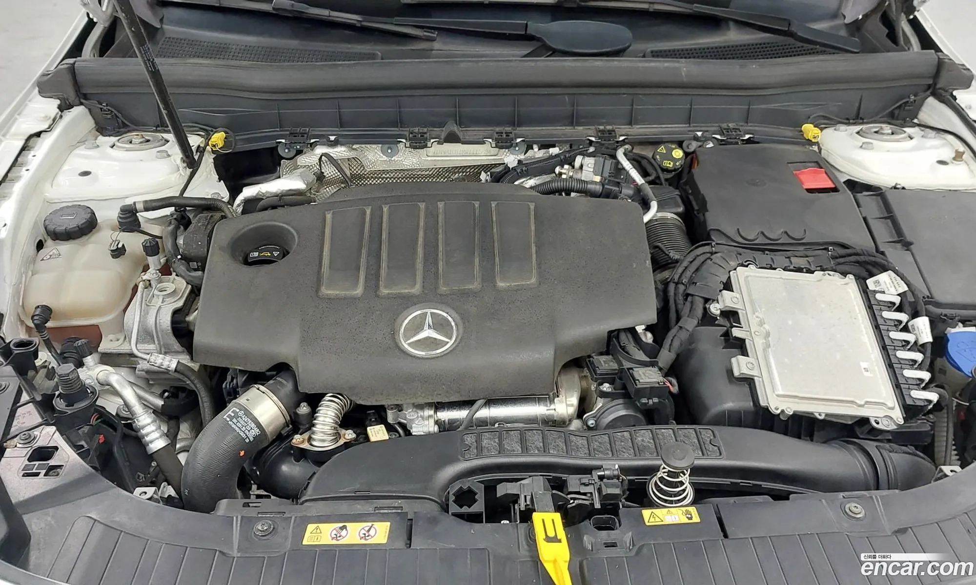 Mercedes-Benz GLB-Class X247 2021 — 11