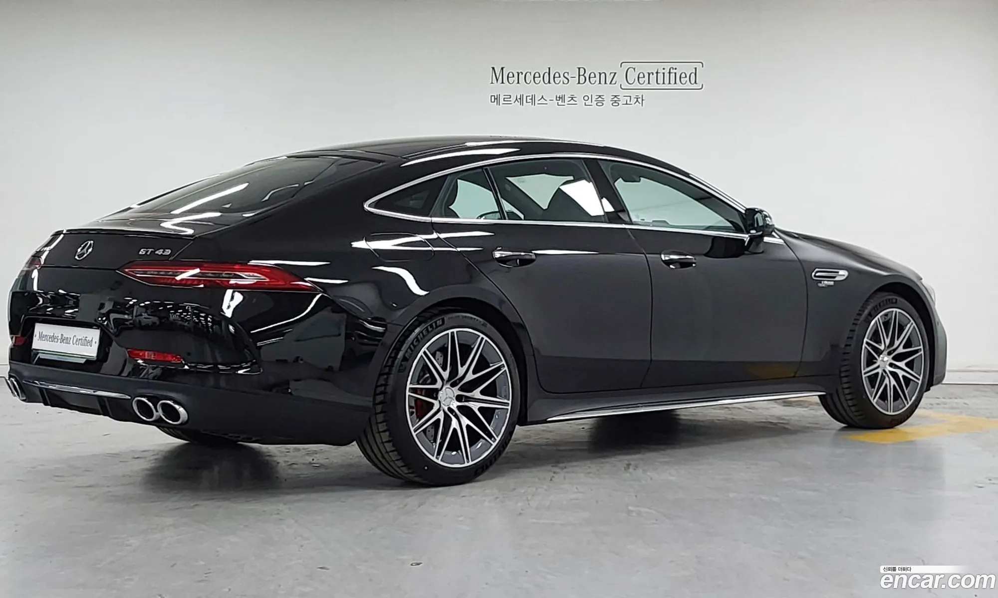 Mercedes-Benz AMG GT 2025 — 10