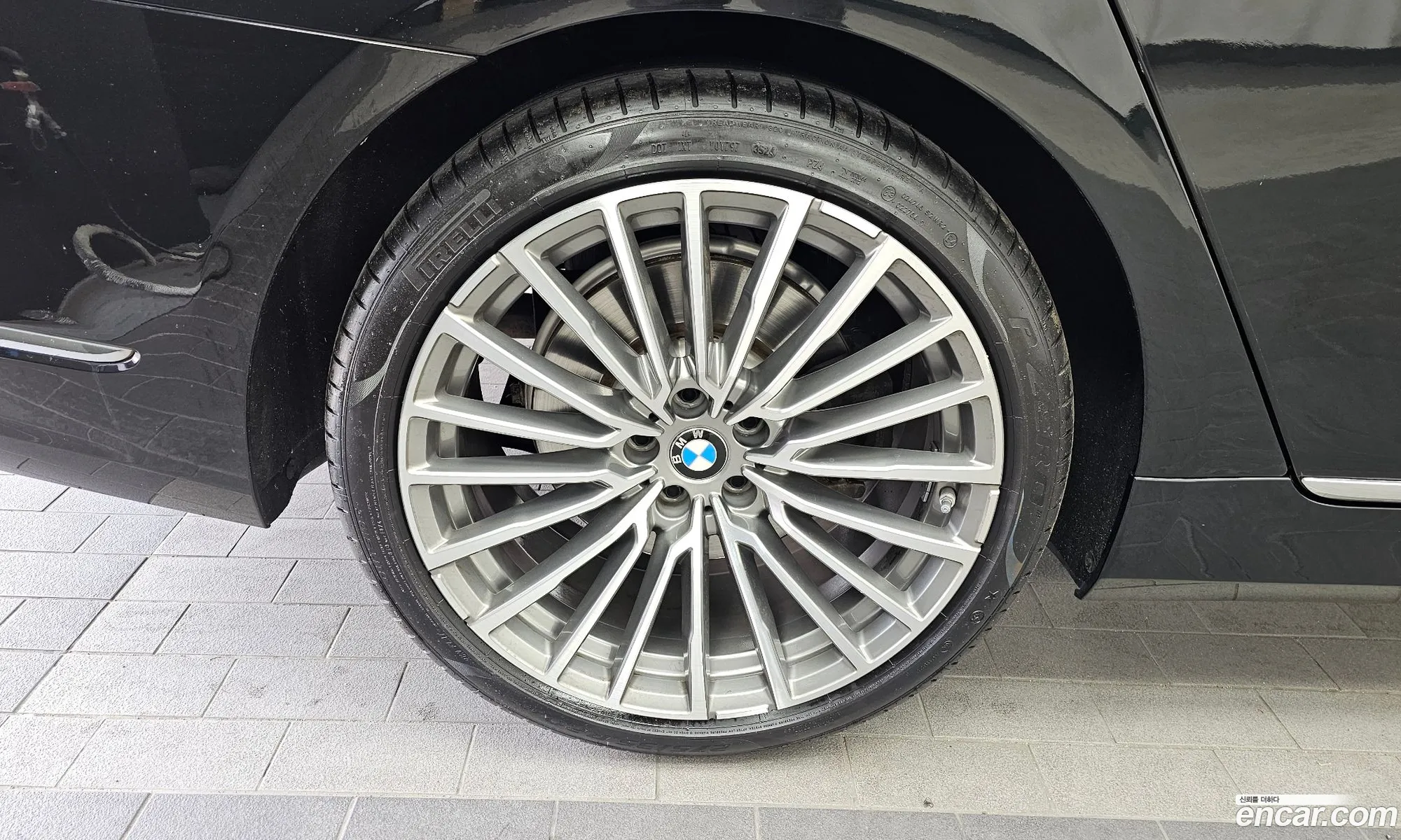 BMW 7 Series 2021 — 6