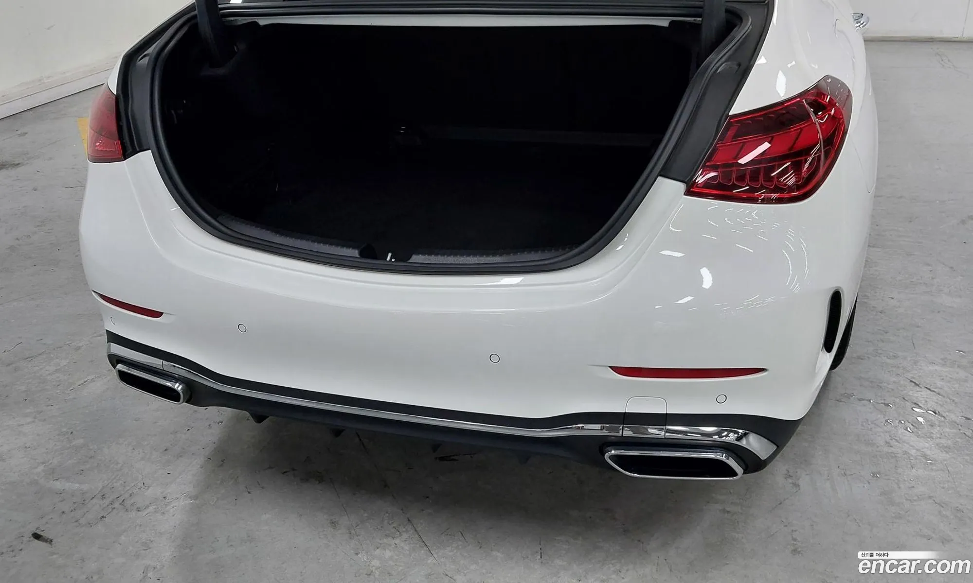Mercedes-Benz C-Class W206 2022 — 14