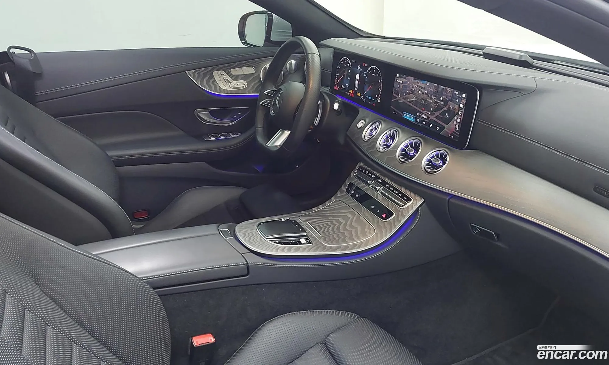 Mercedes-Benz E-Class W213 2023 — 18