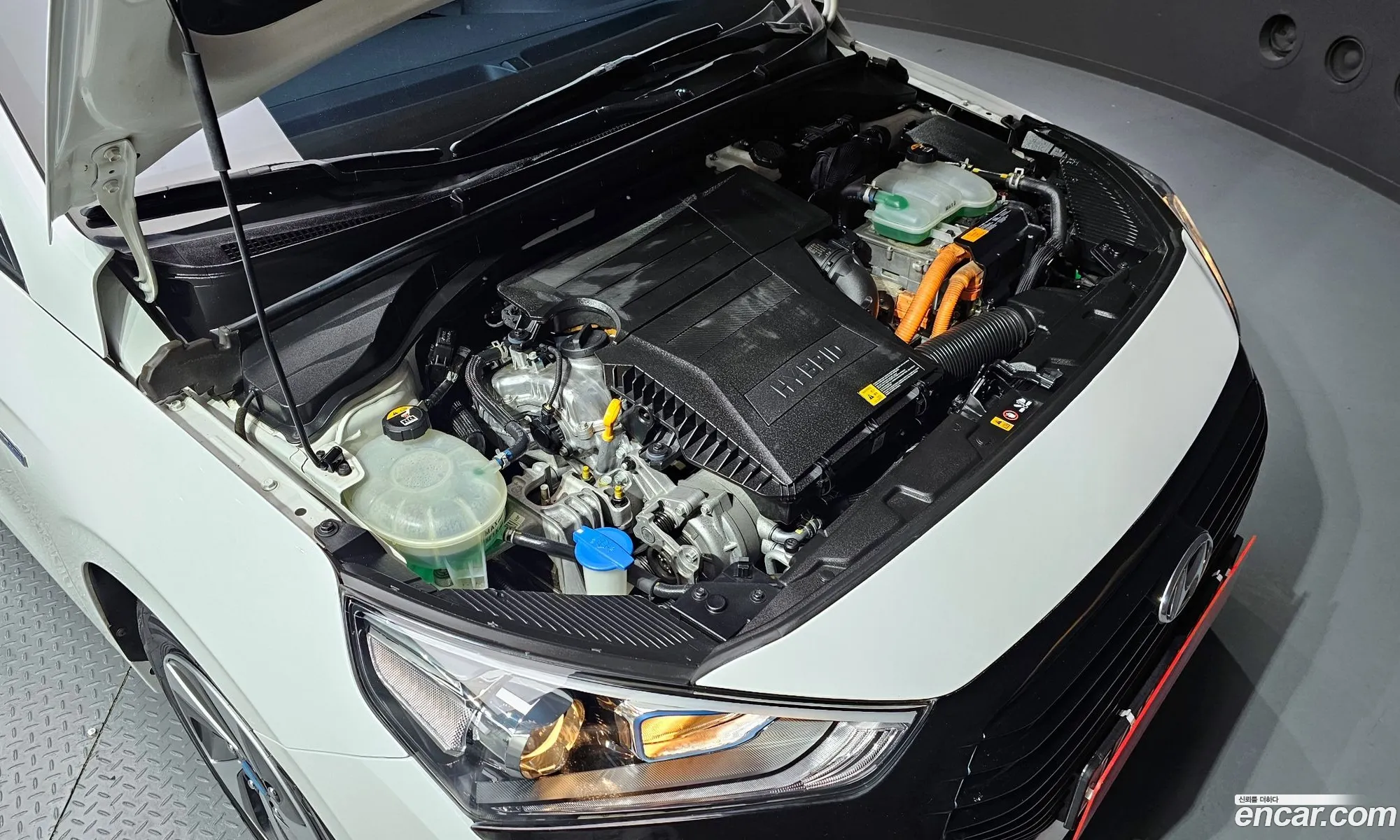 Hyundai Ioniq Hybrid 2016 — 6