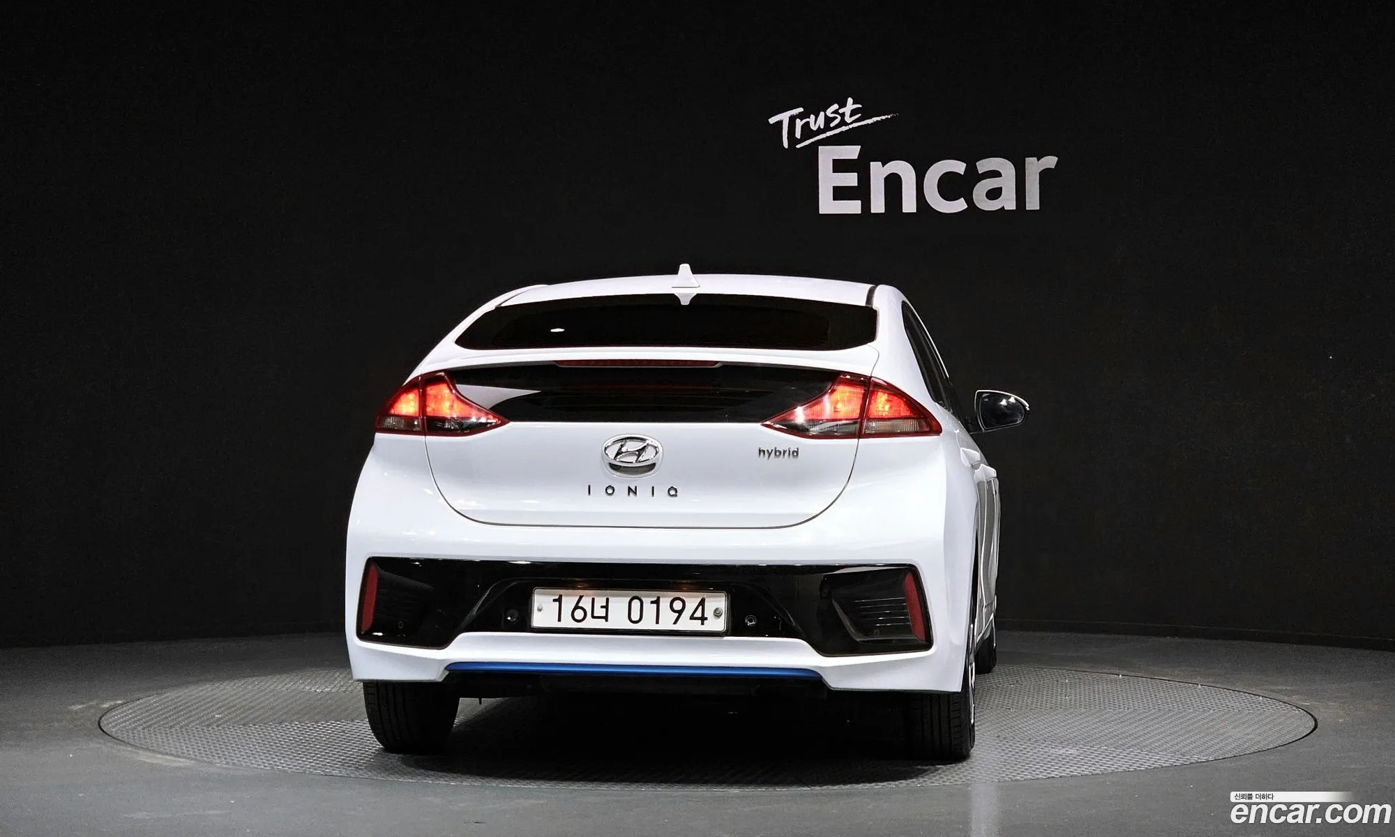 Hyundai Ioniq Hybrid 2016 — 19