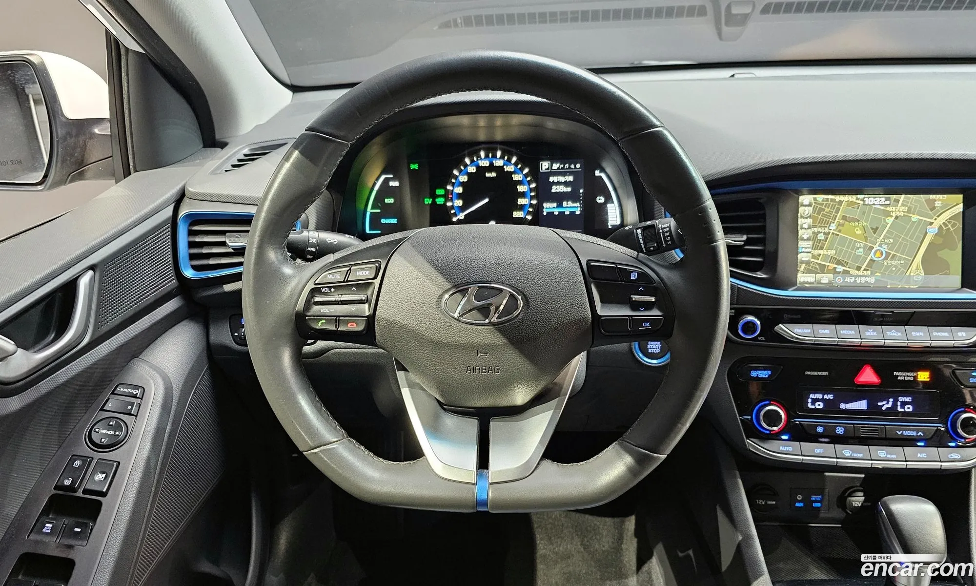 Hyundai Ioniq Hybrid 2016 — 18