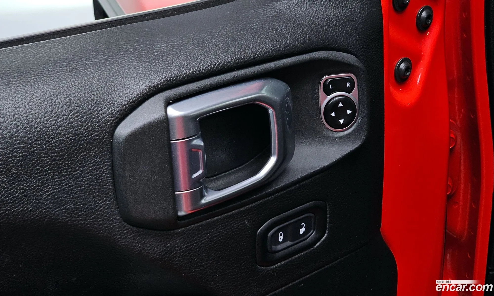 Jeep Wrangler 2019 — 16