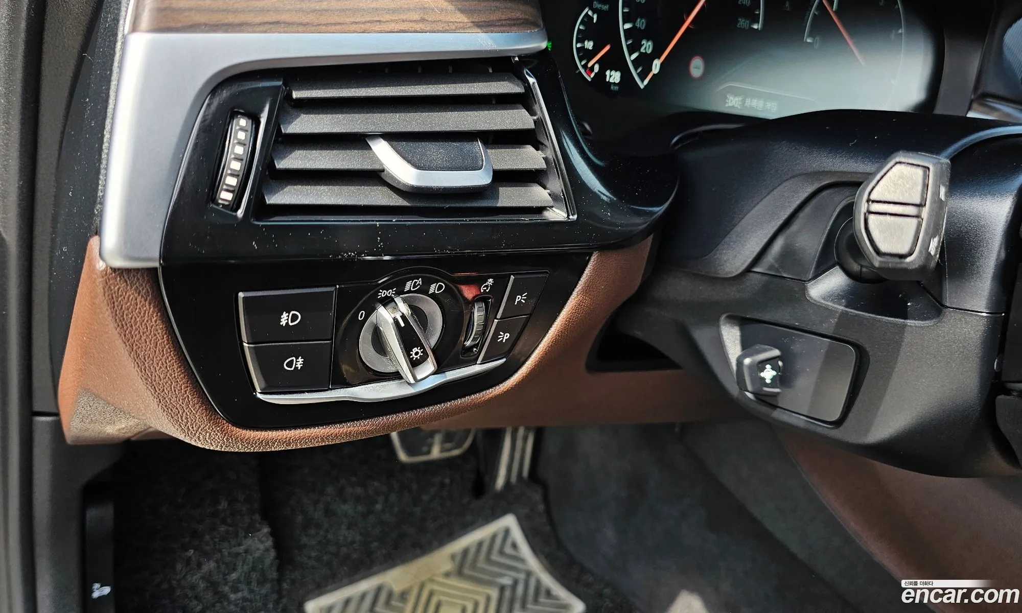 BMW 5 Series 2019 — 14