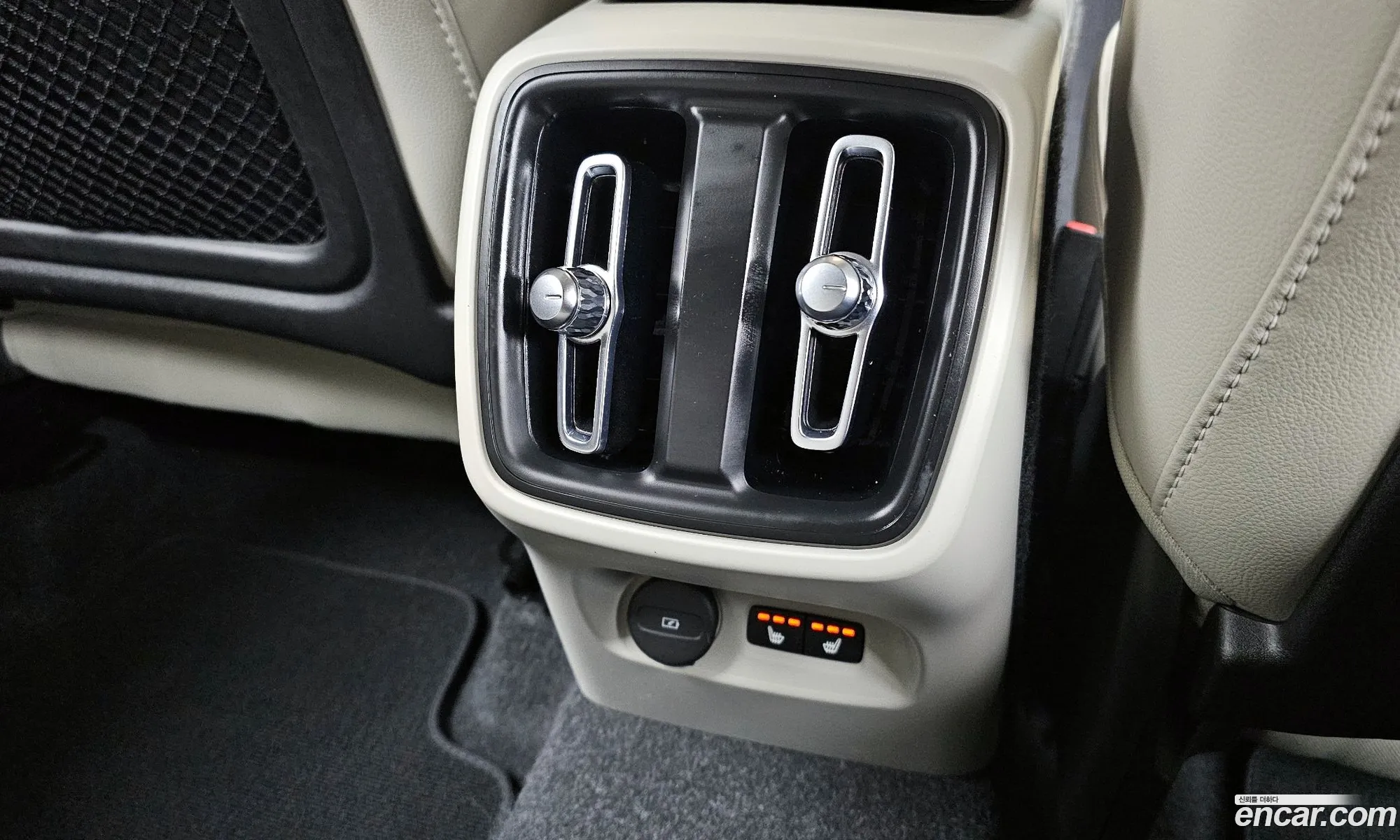 Volvo XC40 2024 — 21