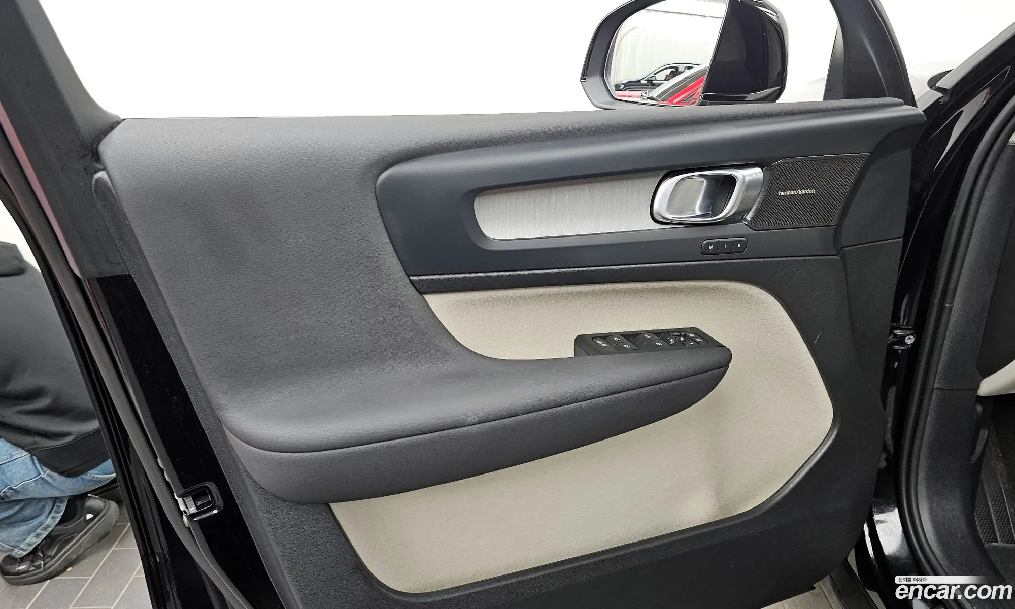 Volvo XC40 2024 — 7