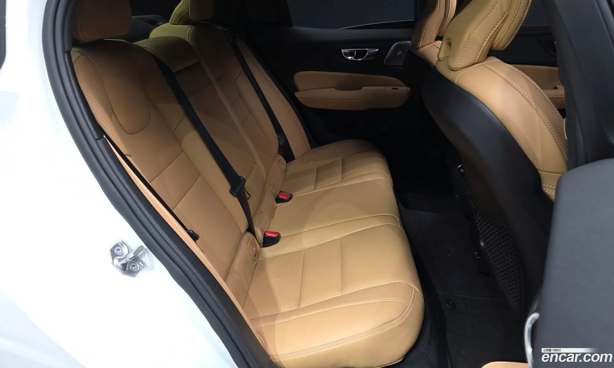 Volvo S60 2020 7JRZSL12DMG080116 — 40
