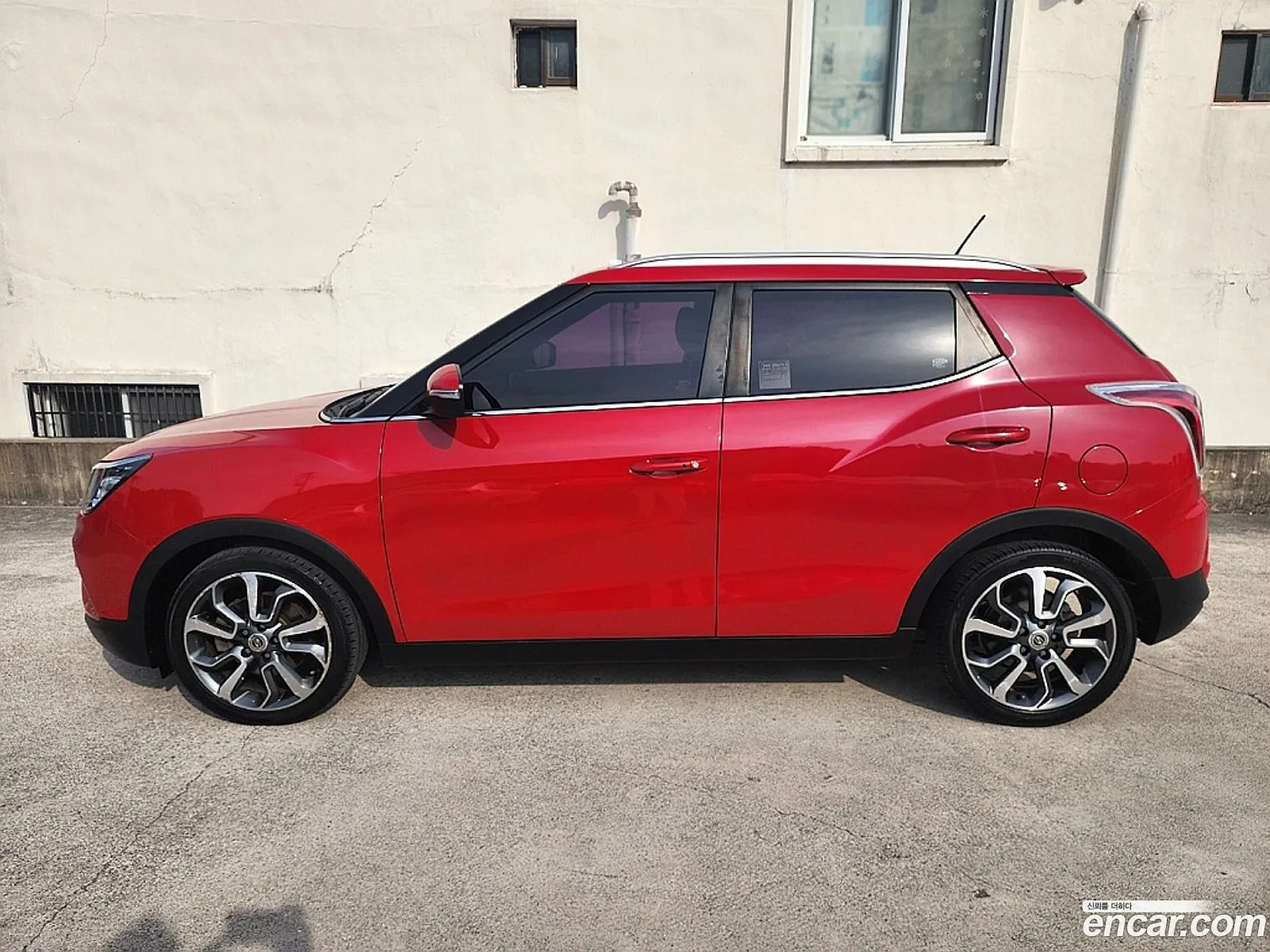 KG Mobility (SsangYong) Tivoli 2016 — 12