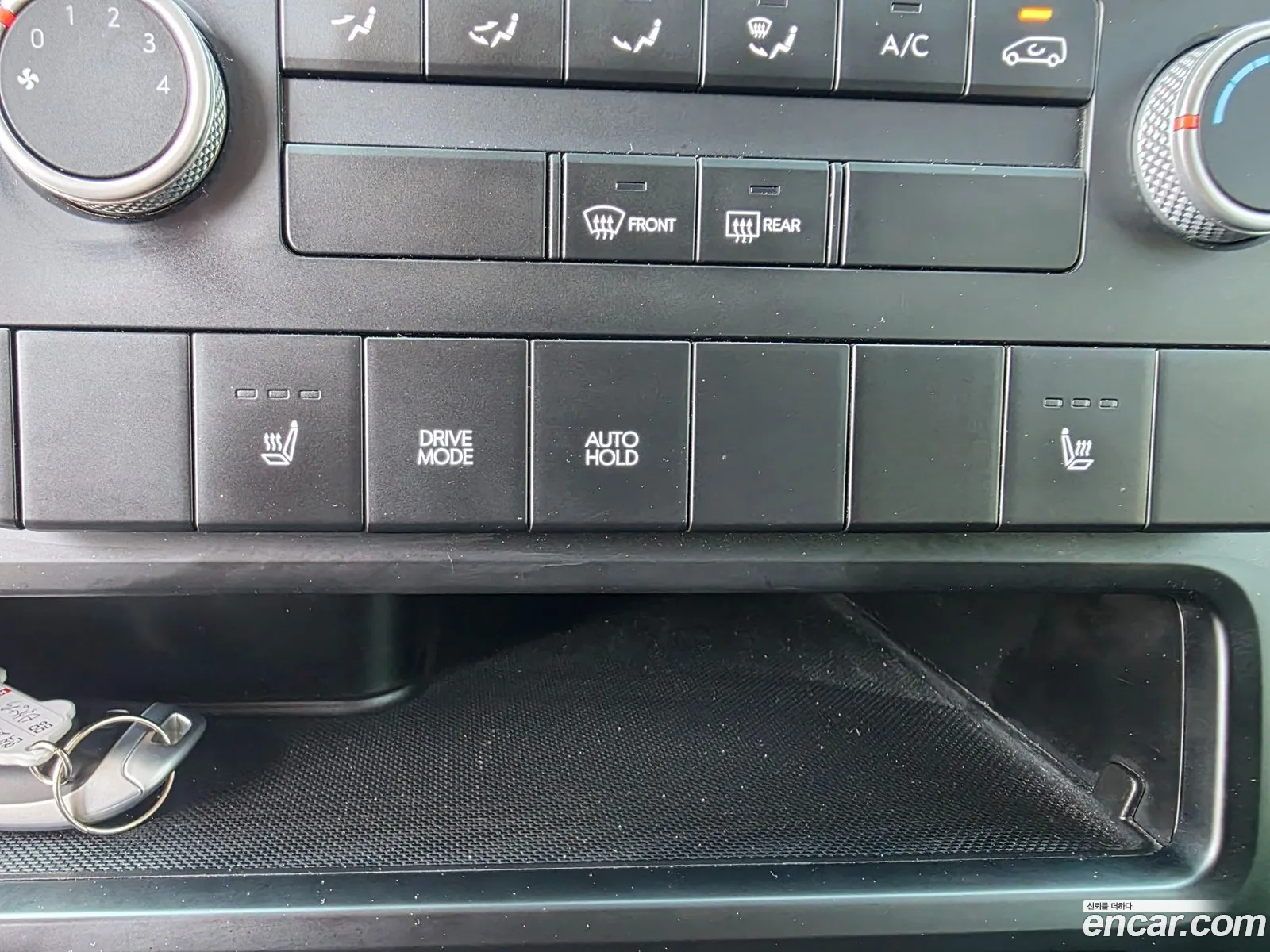 Hyundai Staria 2023 — 18