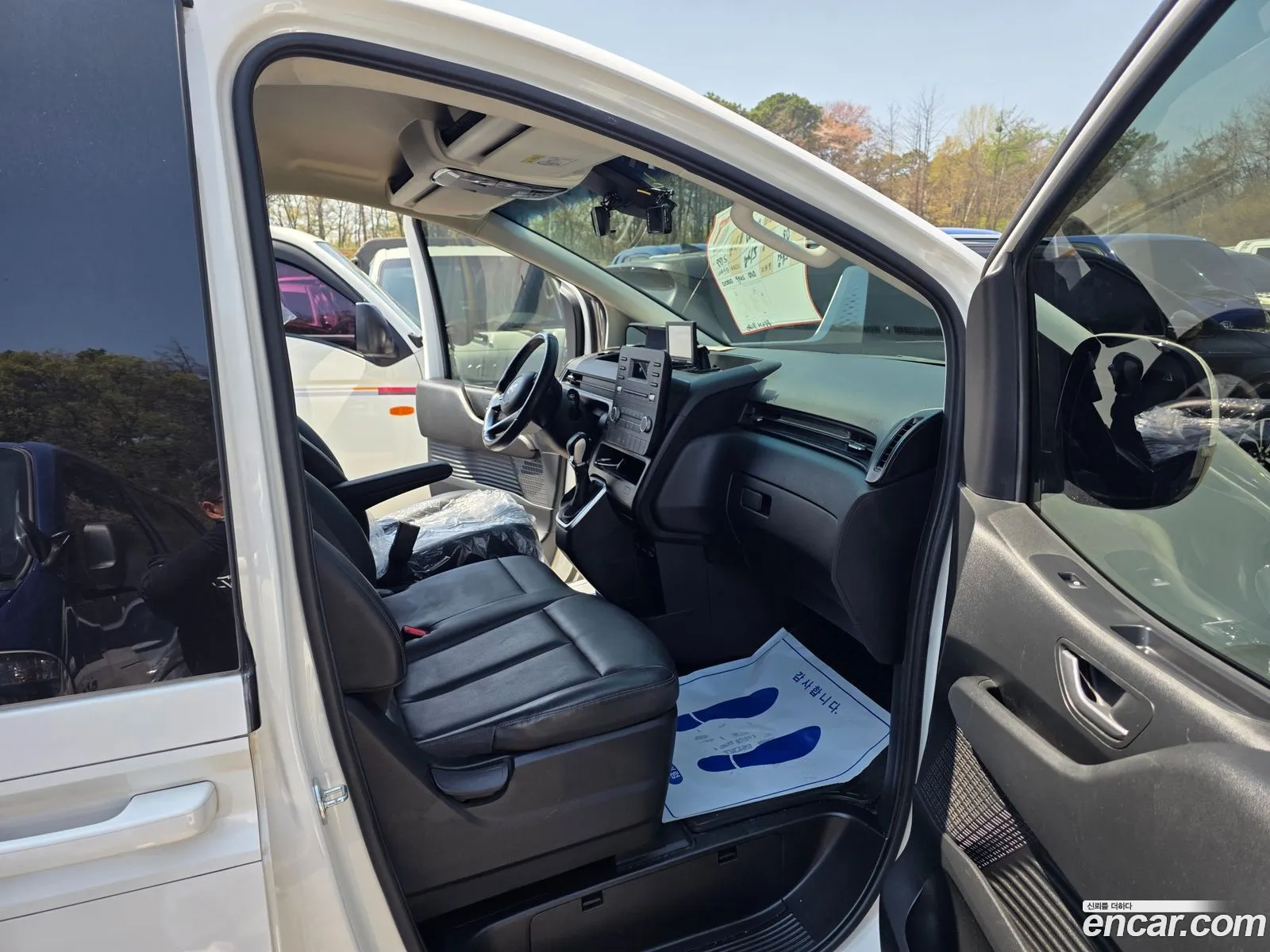 Hyundai Staria 2023 — 13