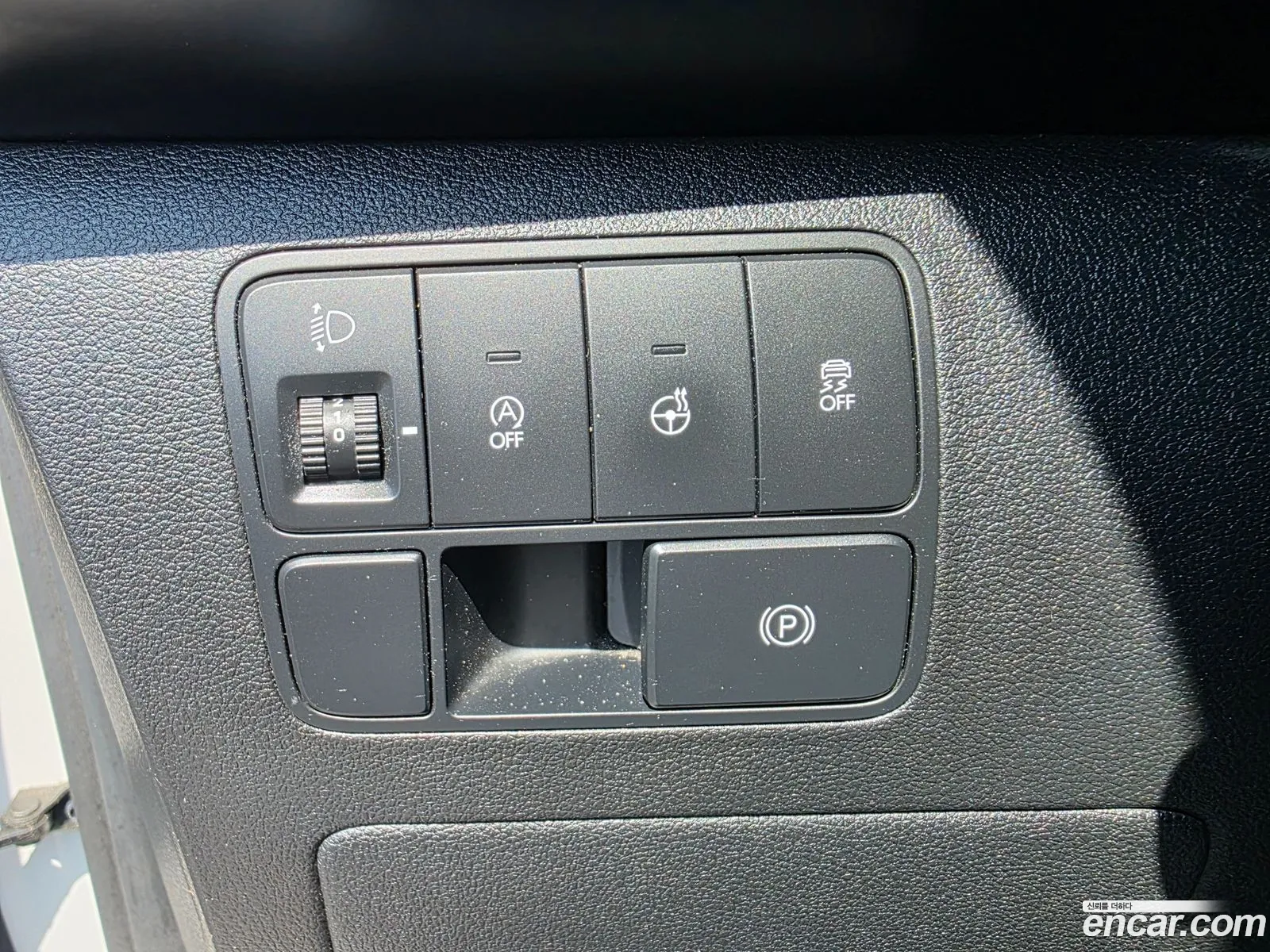 Hyundai Staria 2023 — 2