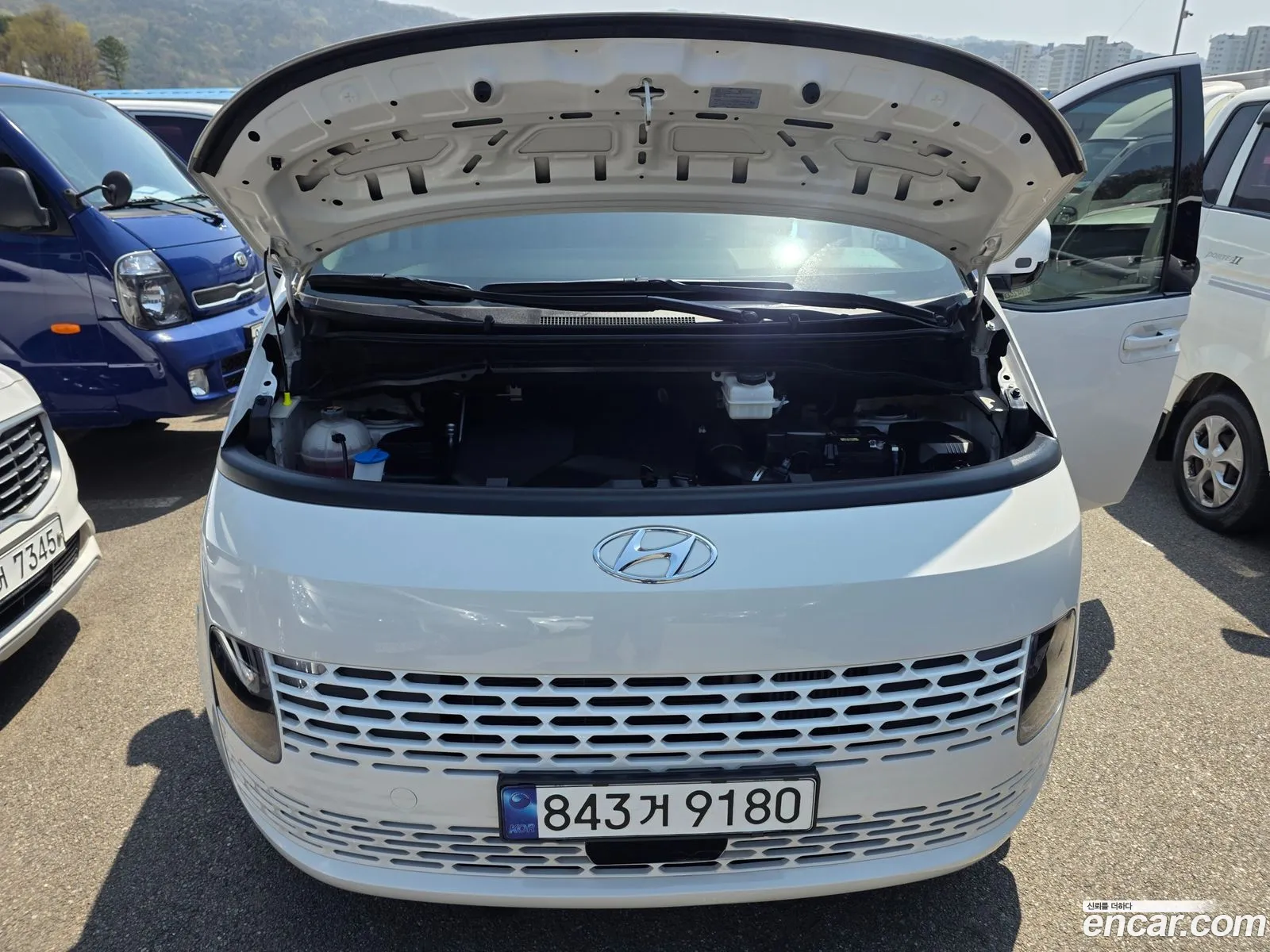 Hyundai Staria 2023 — 14
