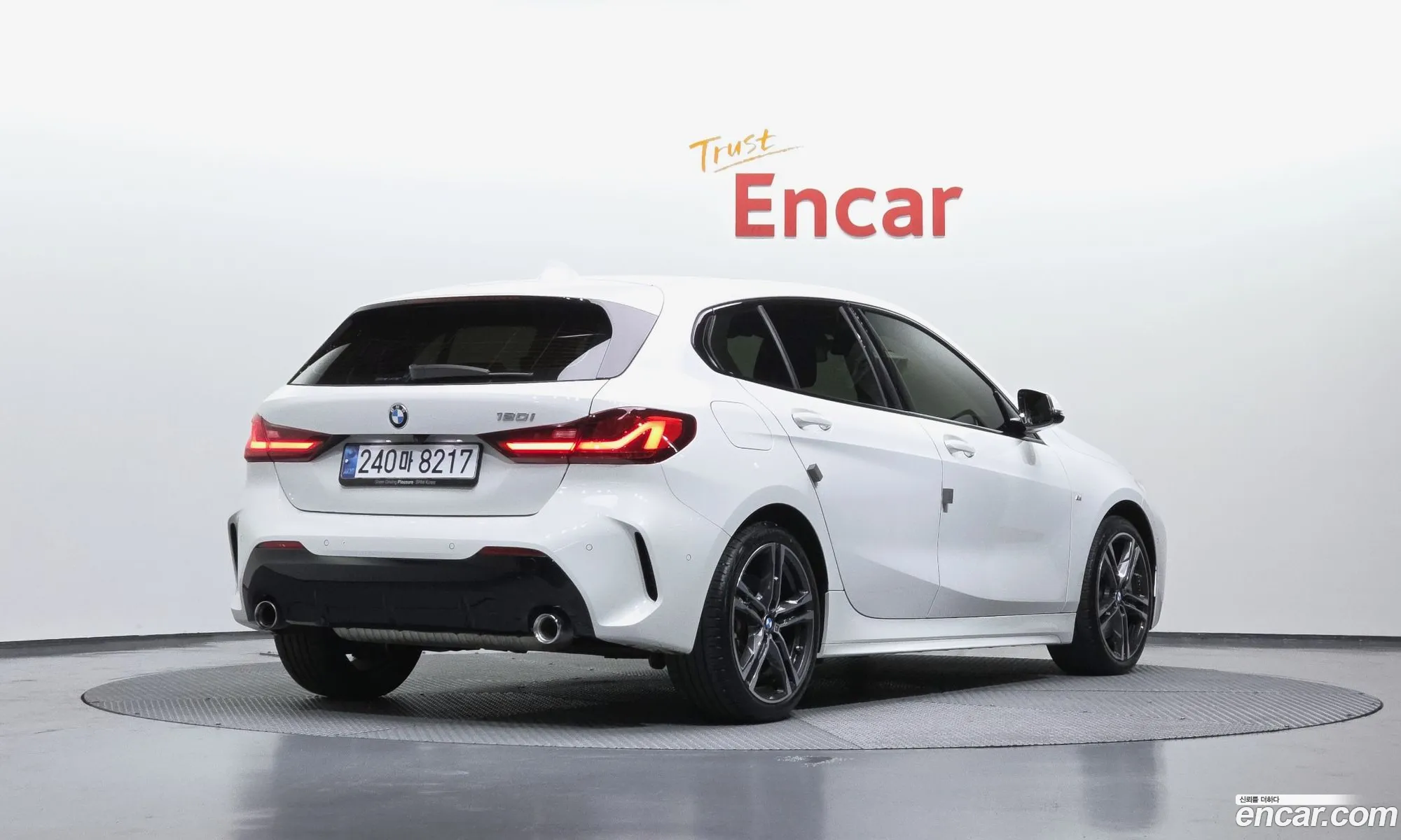 BMW 1 Series 2024 — 30