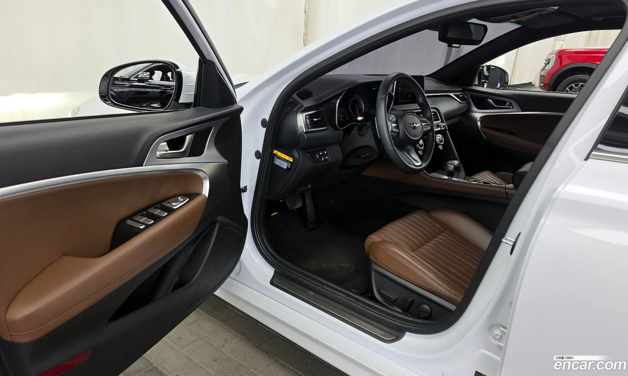 Genesis G70 2019 — 25