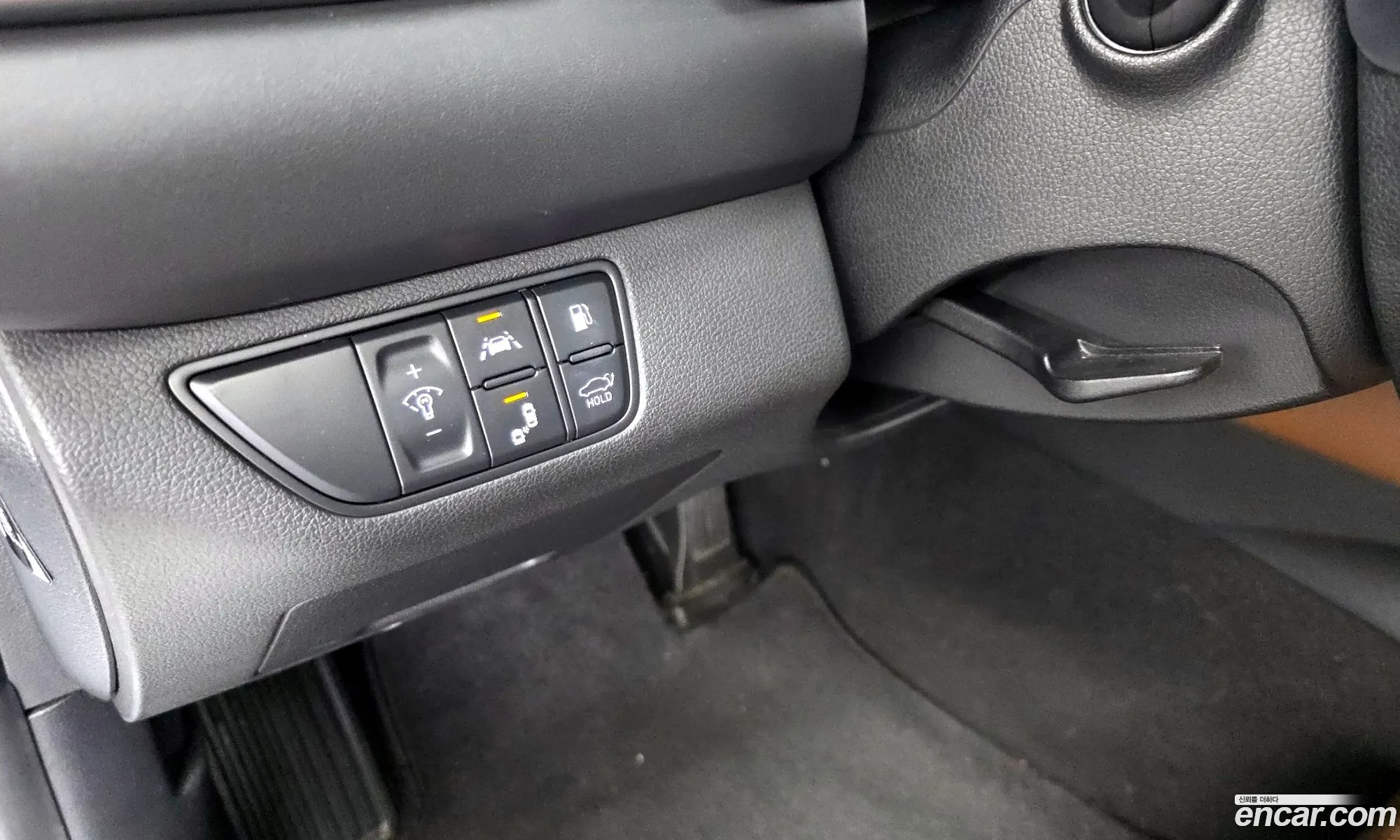 Genesis G70 2019 — 33