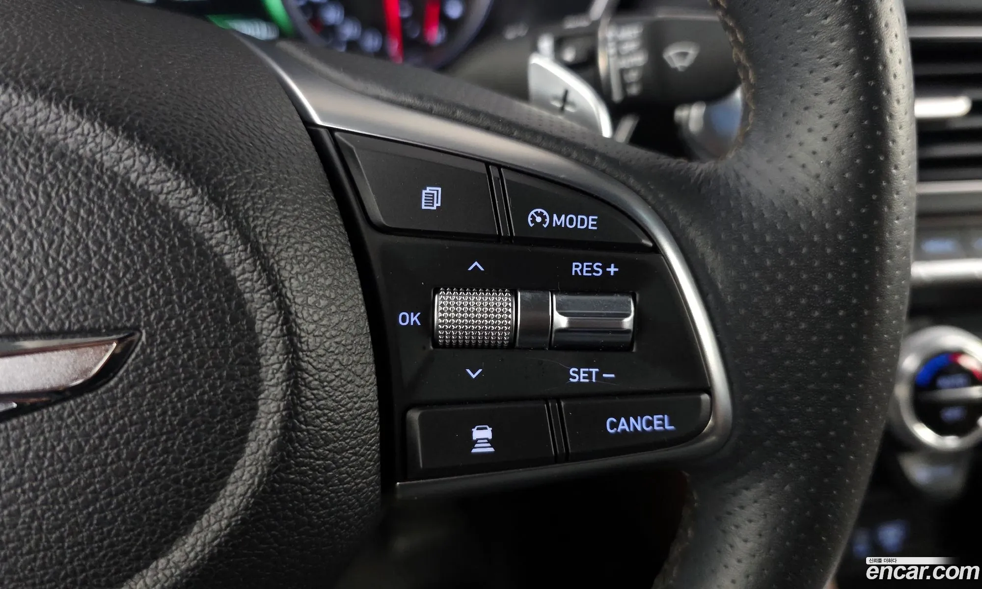Genesis G70 2019 — 17