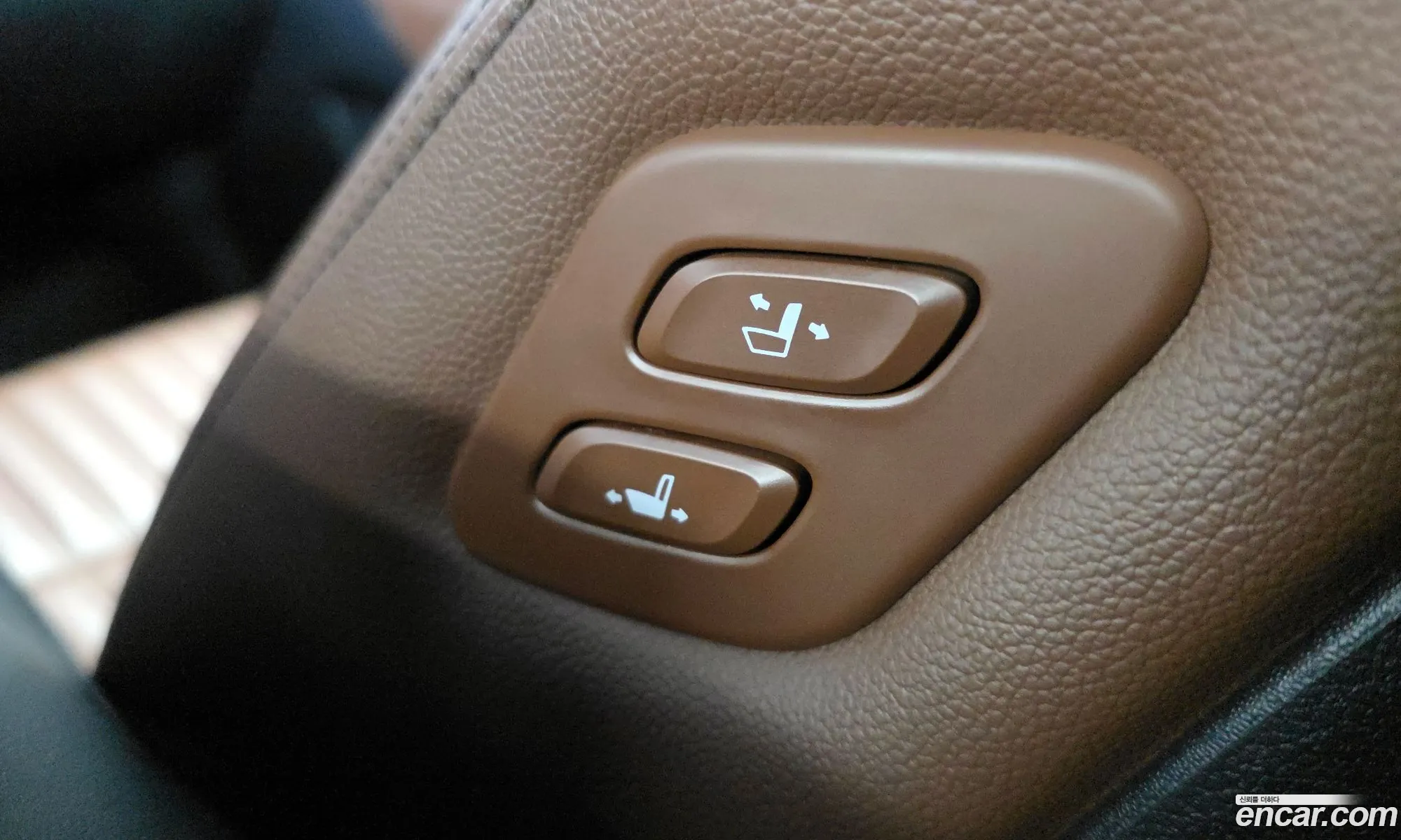 Genesis G70 2019 — 9