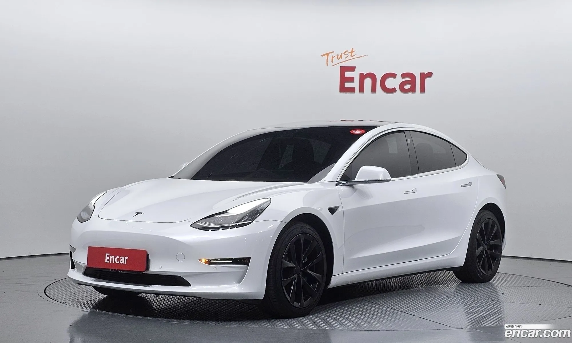 Tesla Model 3 2020 — 3
