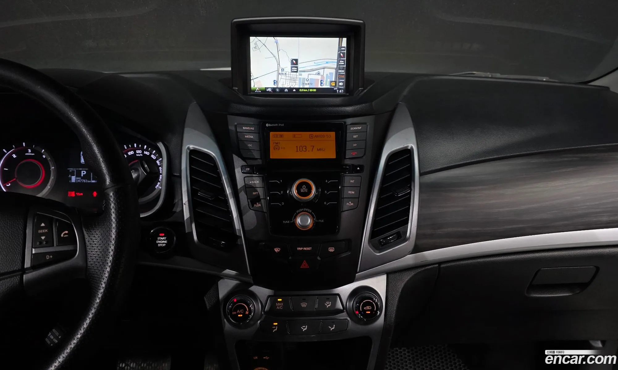 KG Mobility (SsangYong) Korando C 2015 — 14