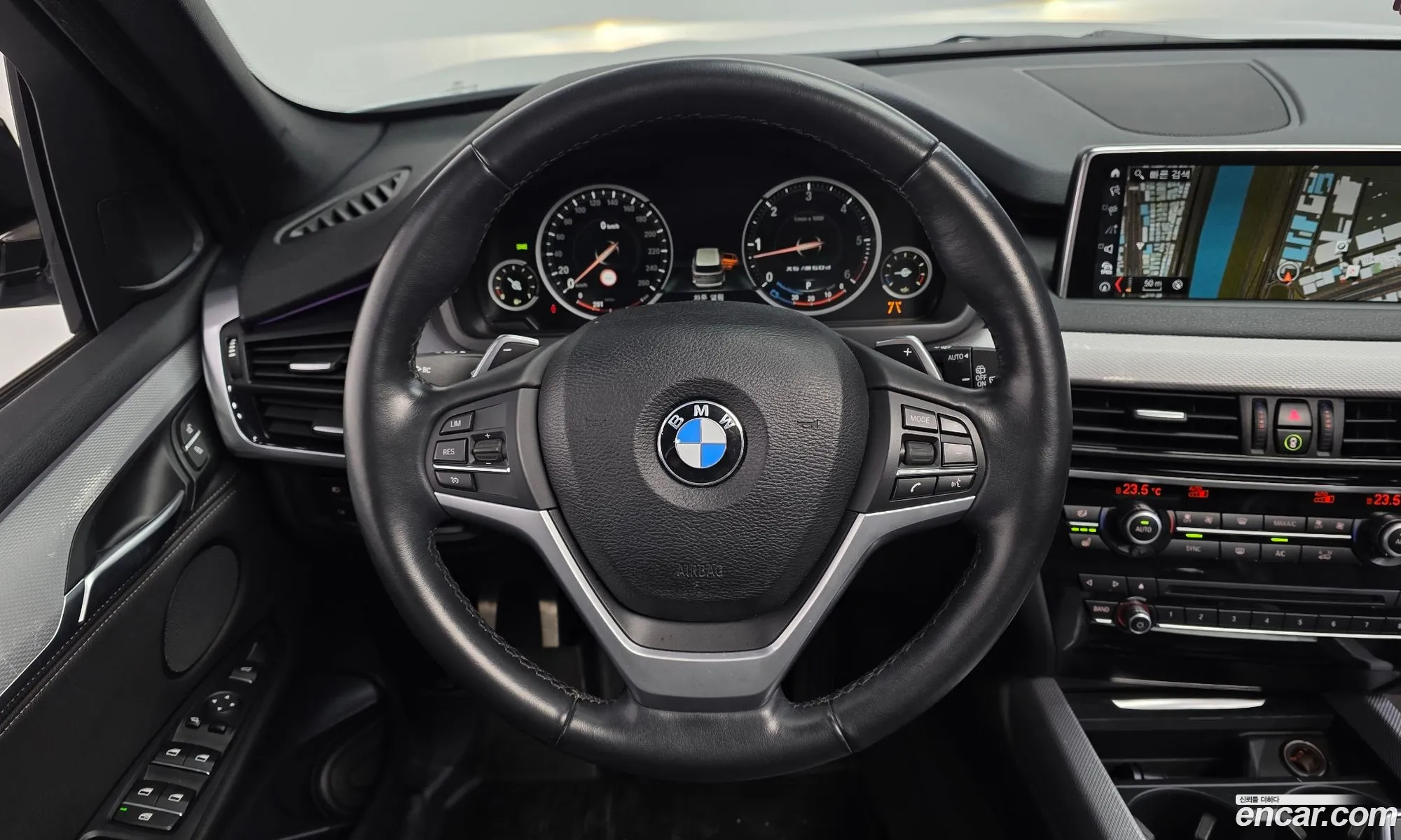 BMW X5 2018 — 12