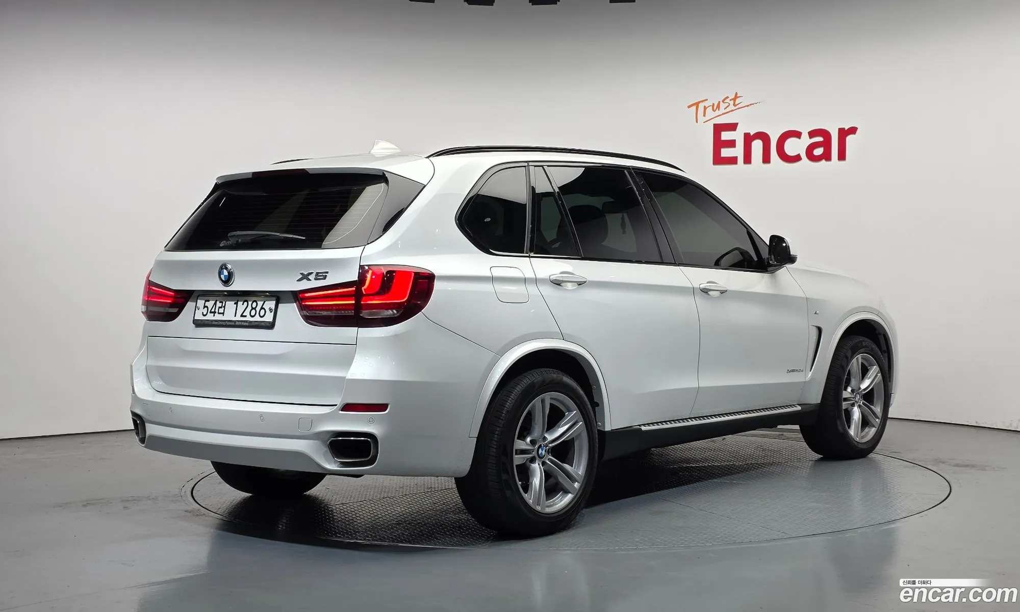BMW X5 2018 — 19