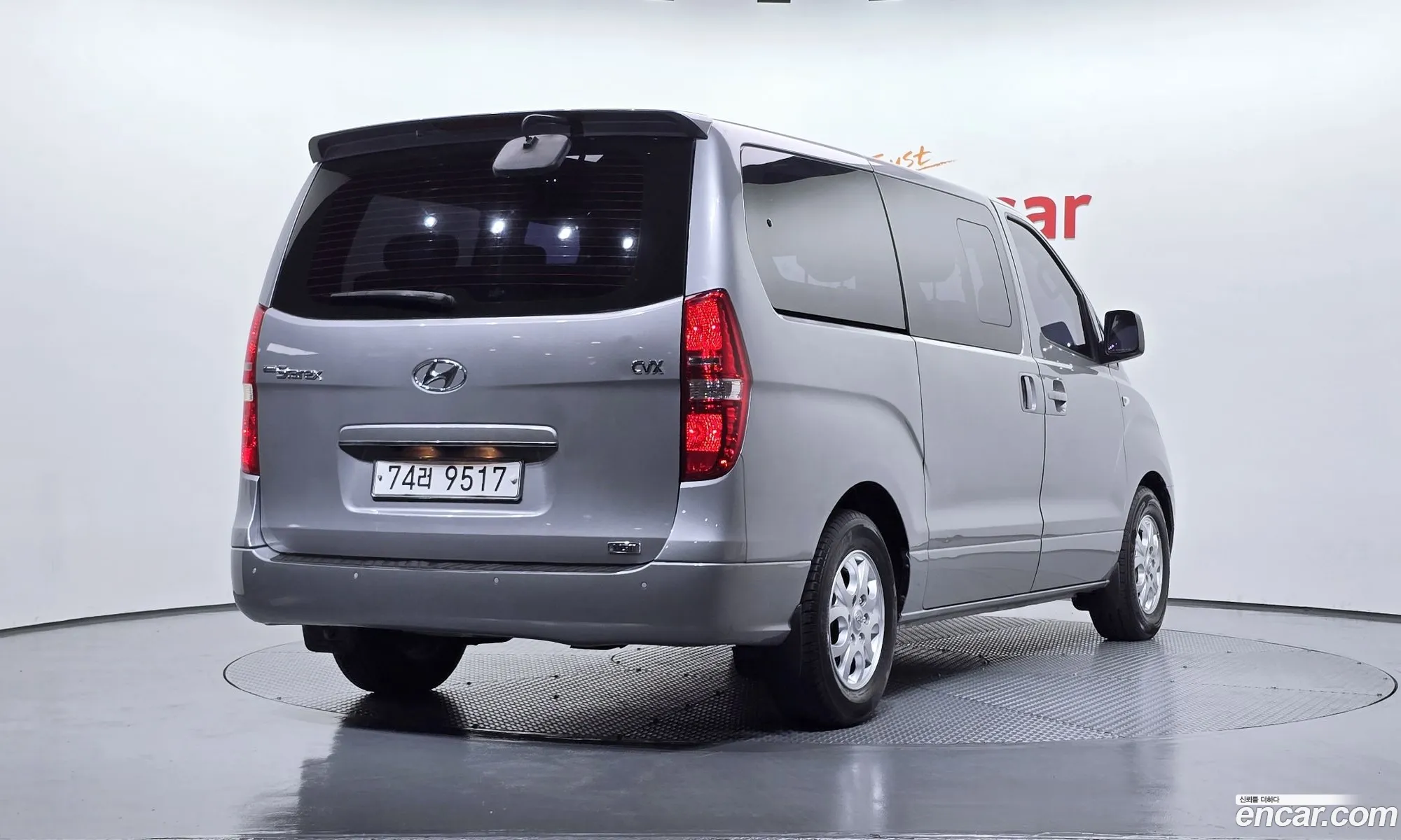 Hyundai Grand Starex 2012 — 18