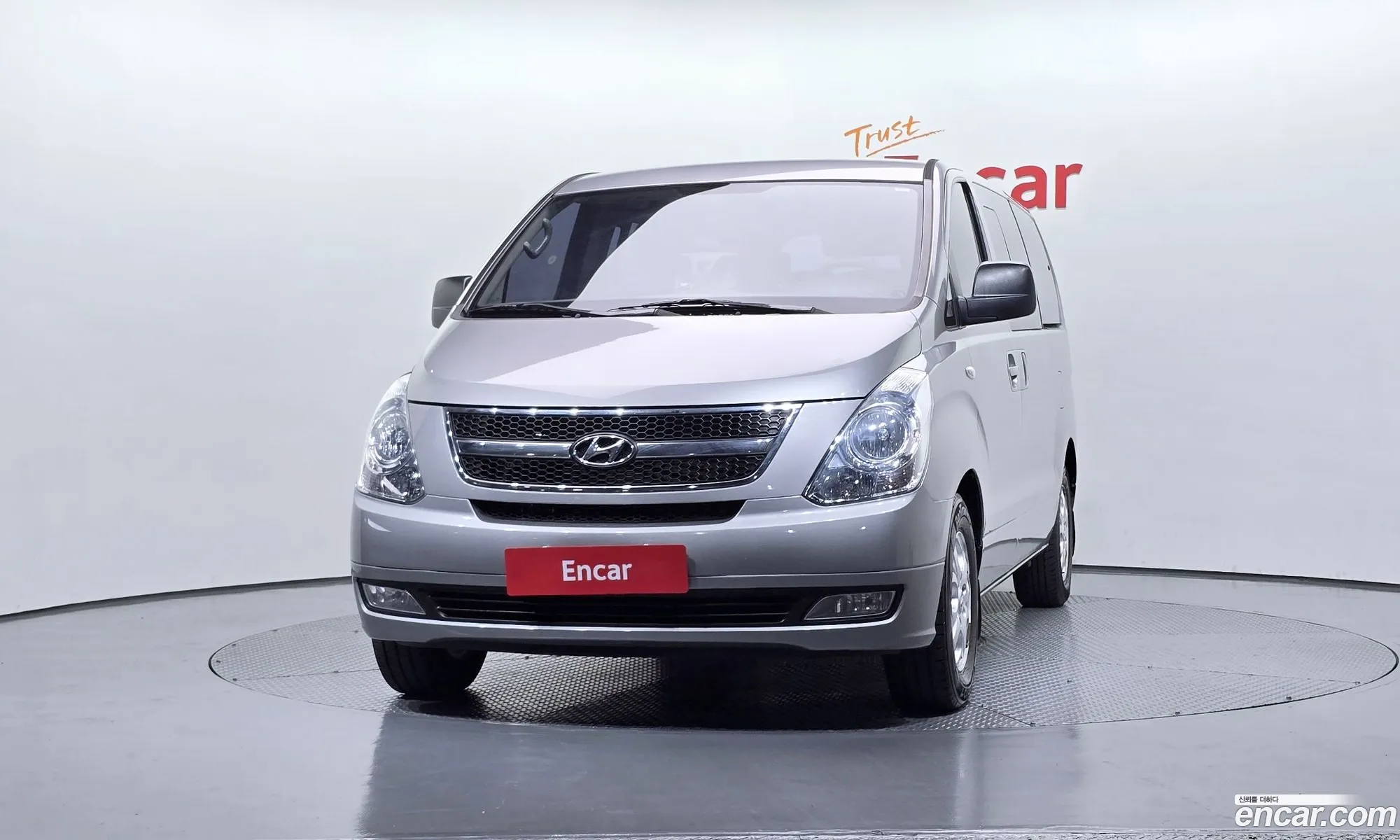 Hyundai Grand Starex 2012 — 14