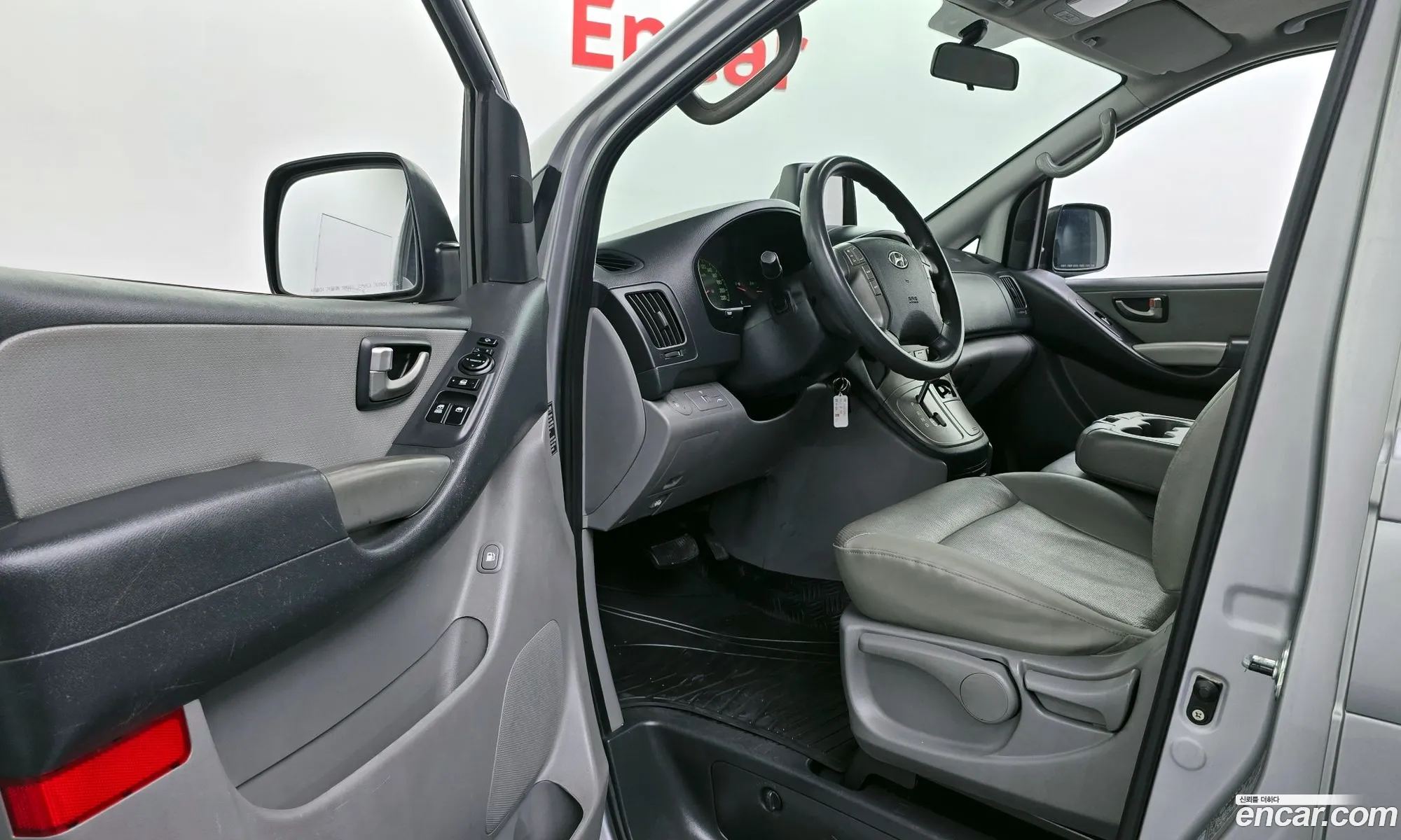Hyundai Grand Starex 2012 — 12