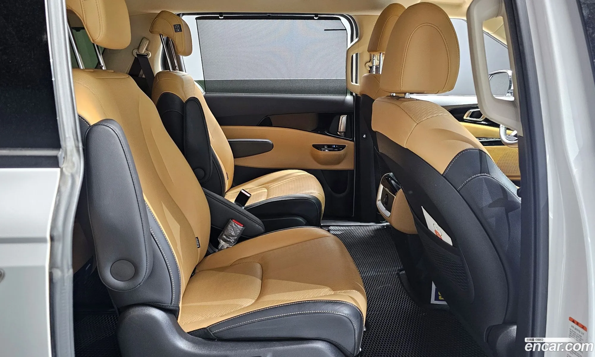 Kia Carnival 2021 — 19