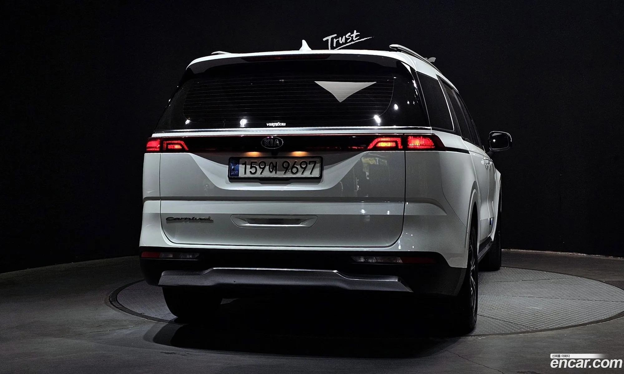 Kia Carnival 2021 — 5