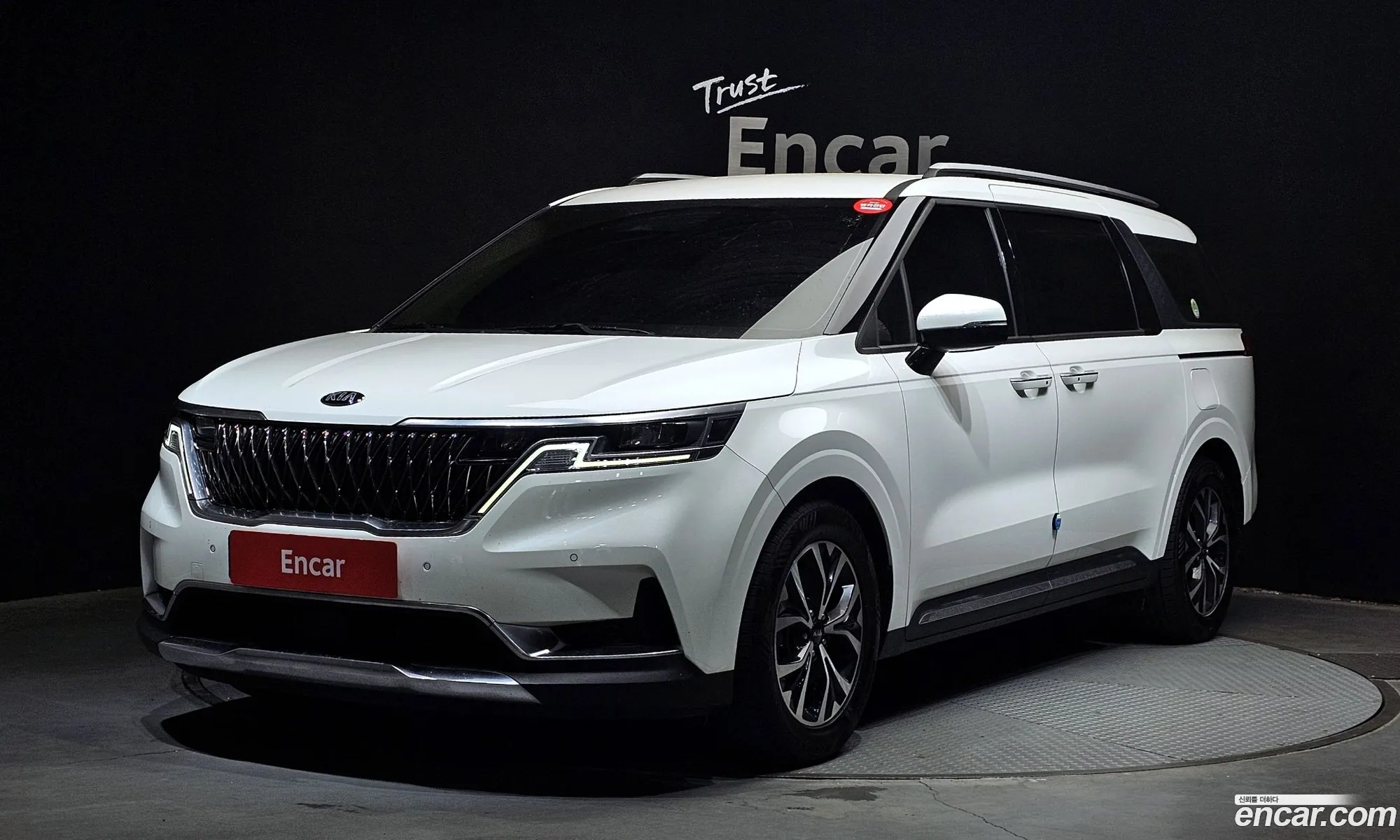 Kia Carnival 2021 — 11