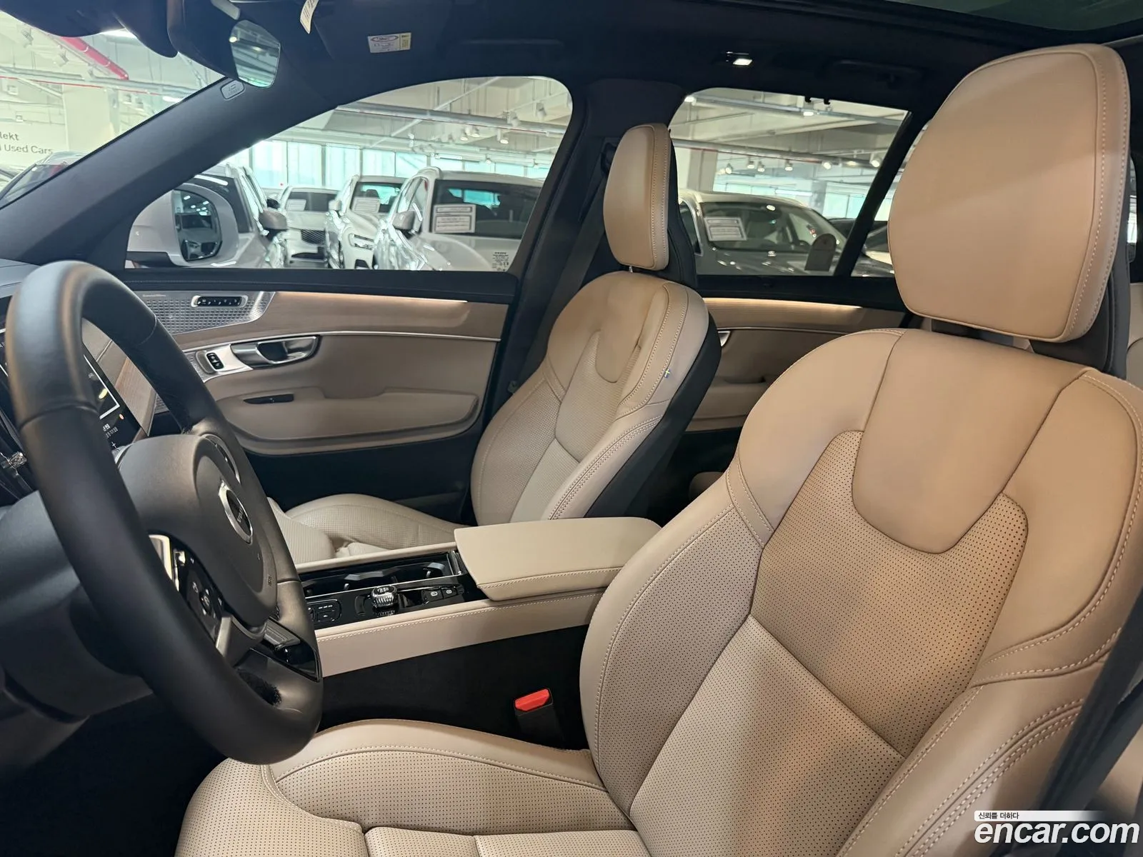 Volvo XC90 2025 — 2