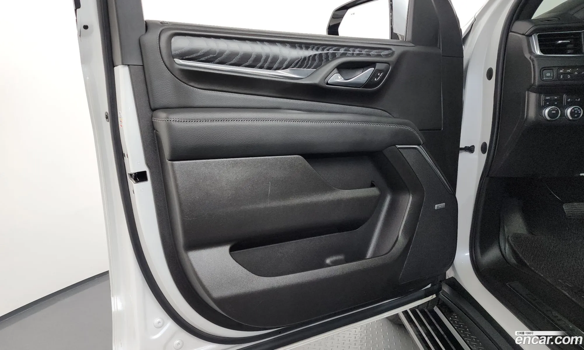 GMC Yukon 2021 1GKS2JKL111111111 — 13