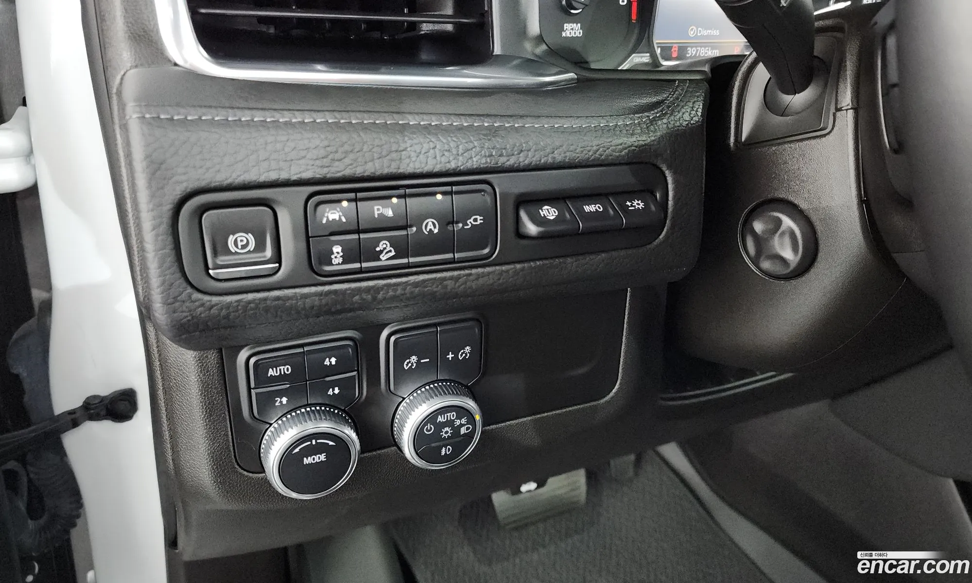 GMC Yukon 2021 1GKS2JKL111111111 — 12