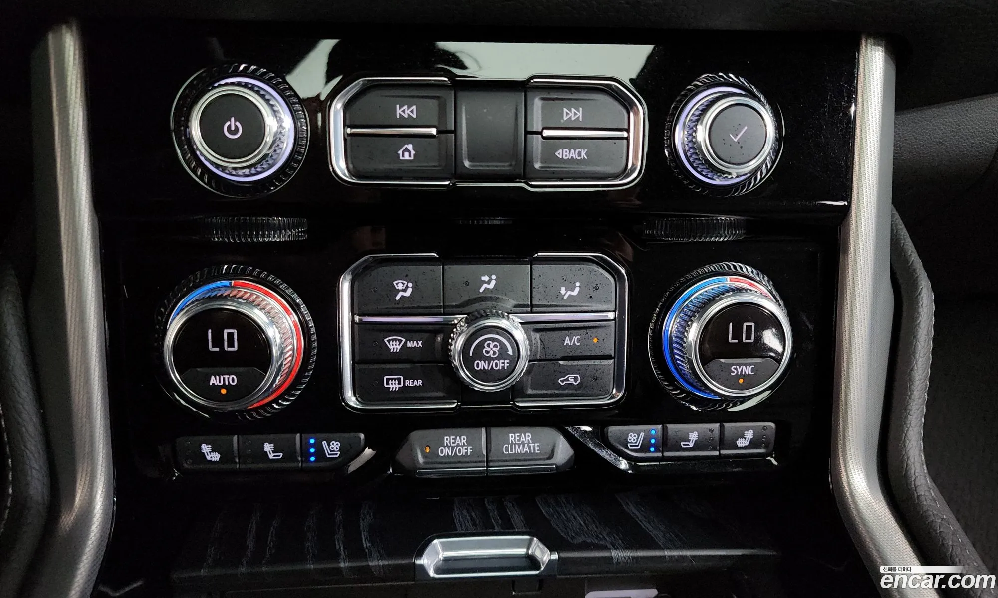 GMC Yukon 2021 1GKS2JKL111111111 — 25