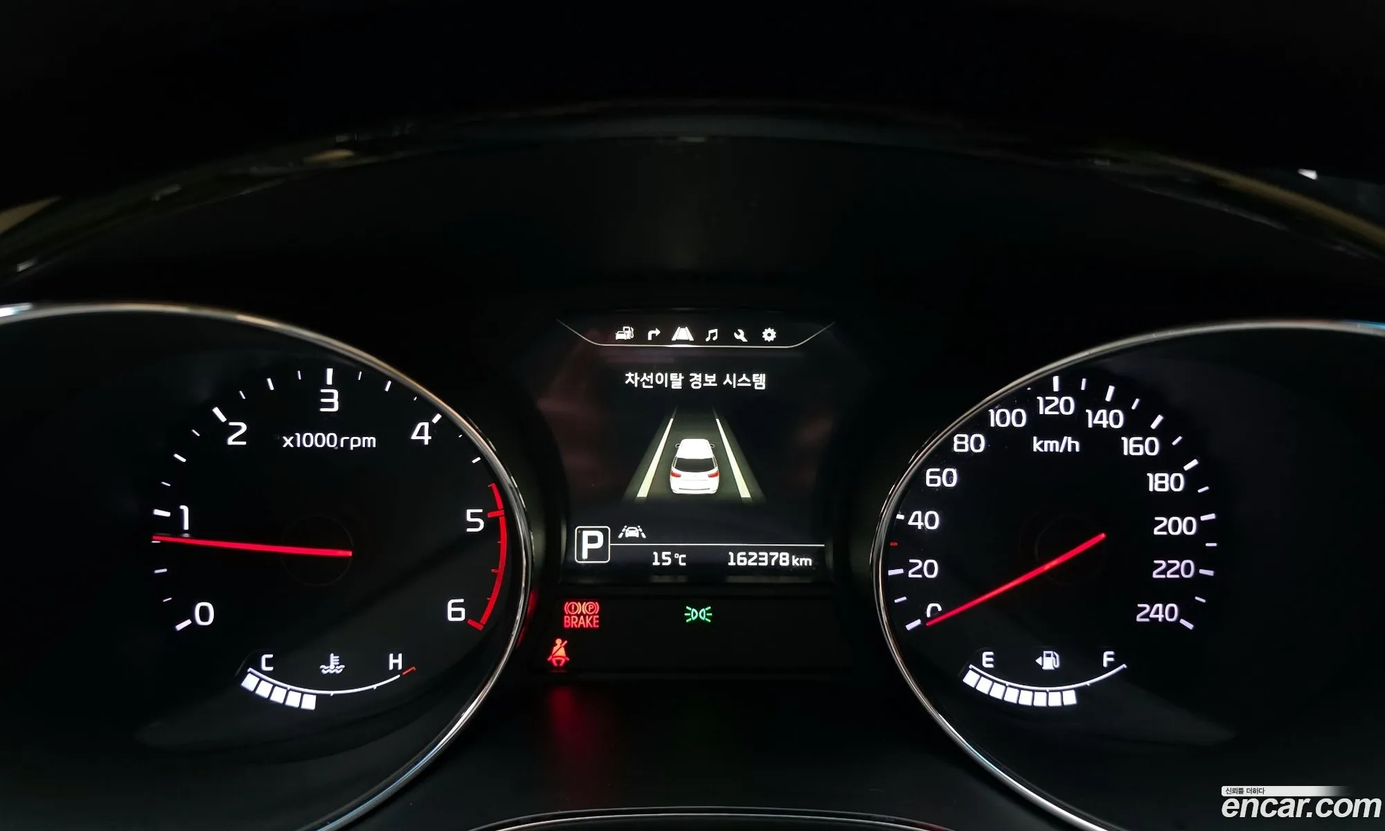 Kia Carnival 2017 — 34