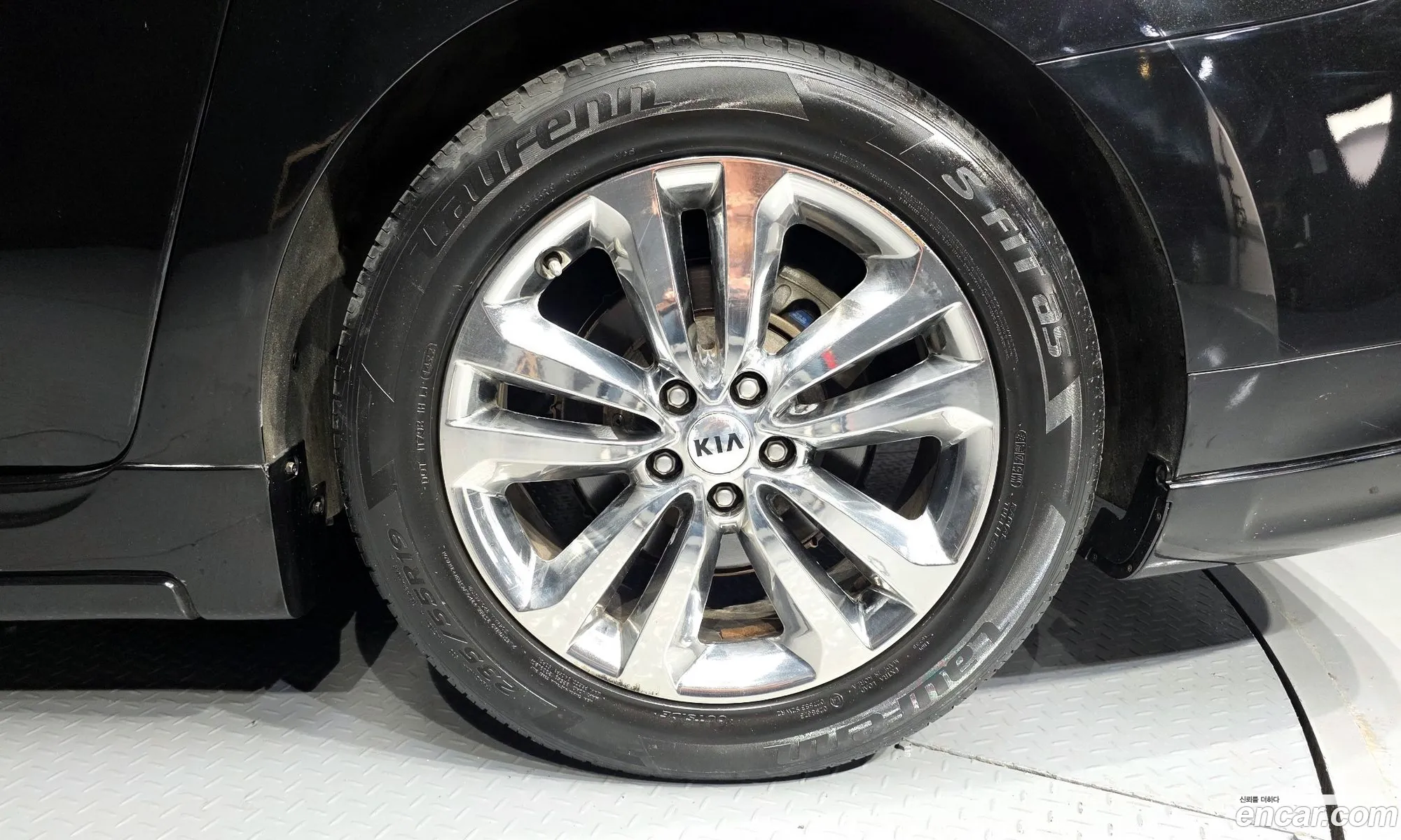 Kia Carnival 2017 — 13