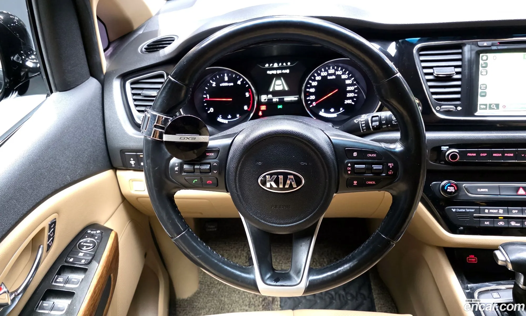 Kia Carnival 2017 — 18