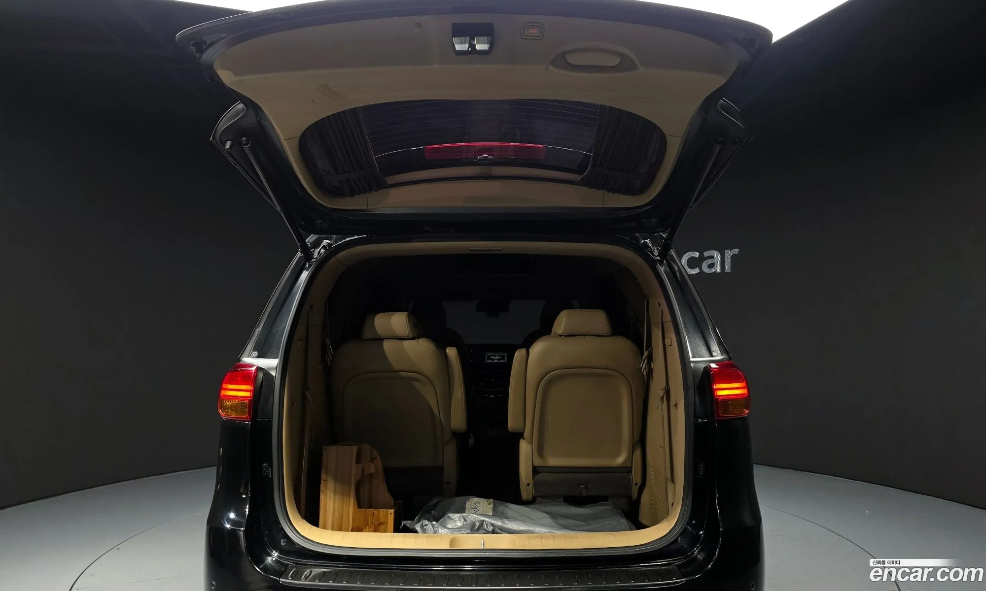 Kia Carnival 2017 — 35