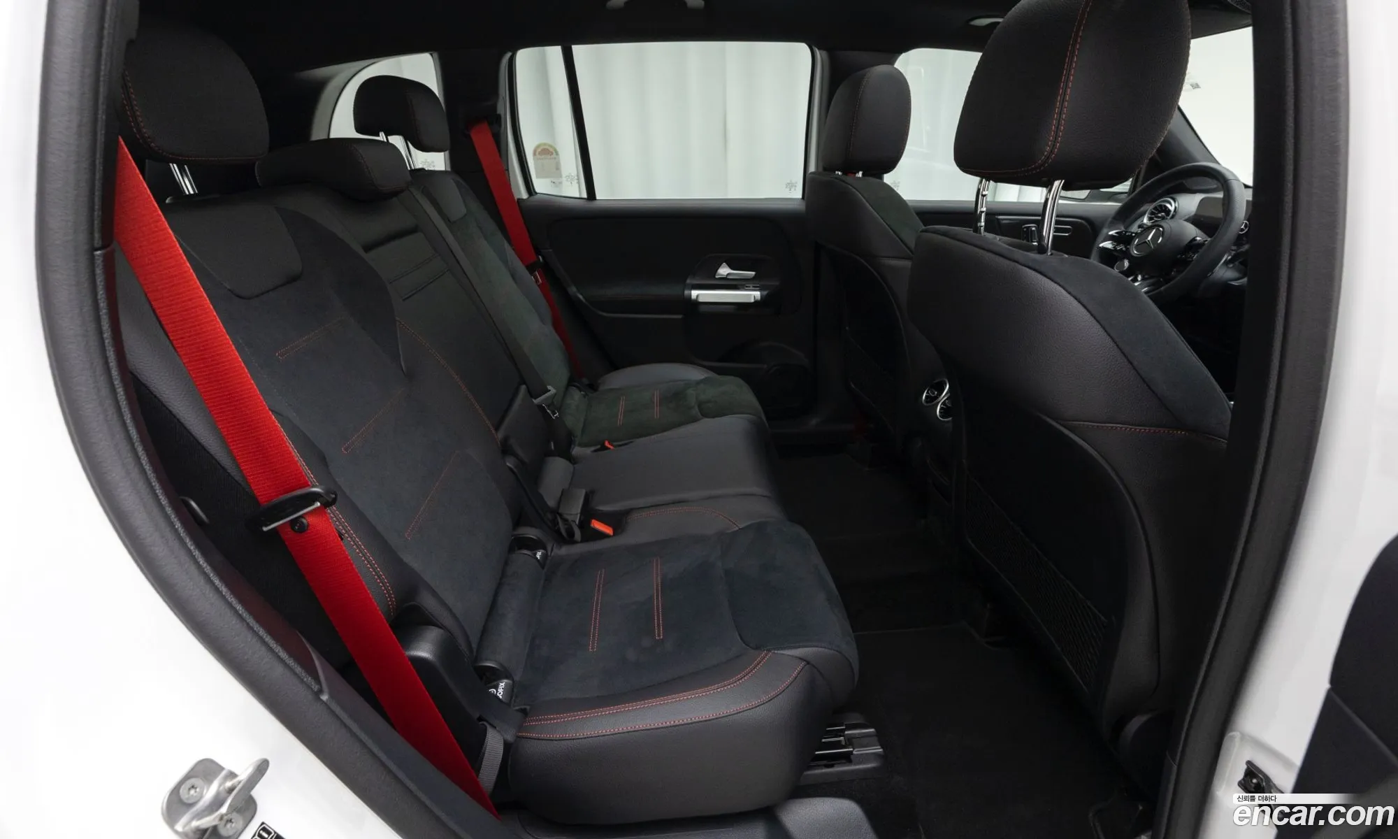 Mercedes-Benz GLB-Class X247 2025 — 18