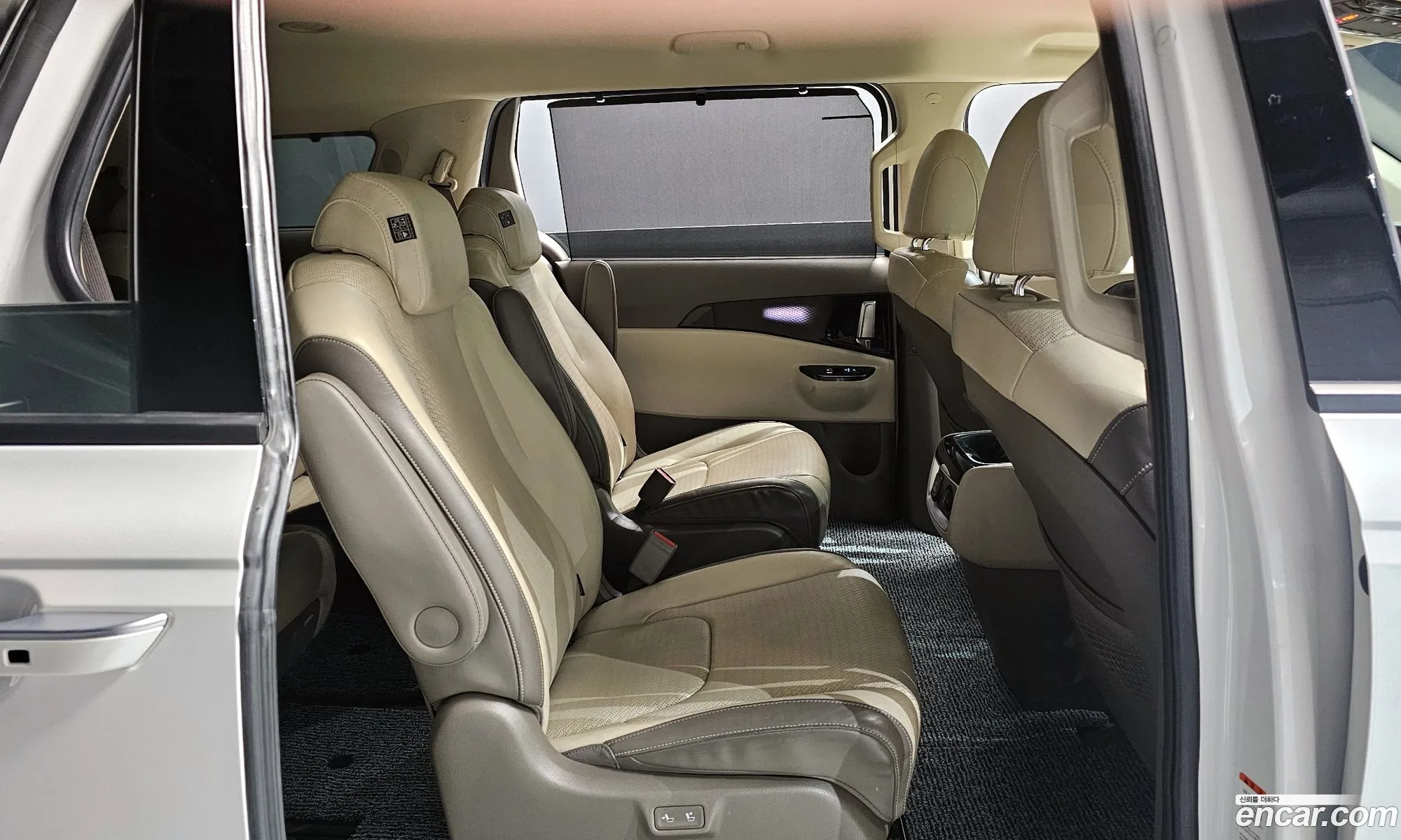 Kia Carnival 2022 — 29