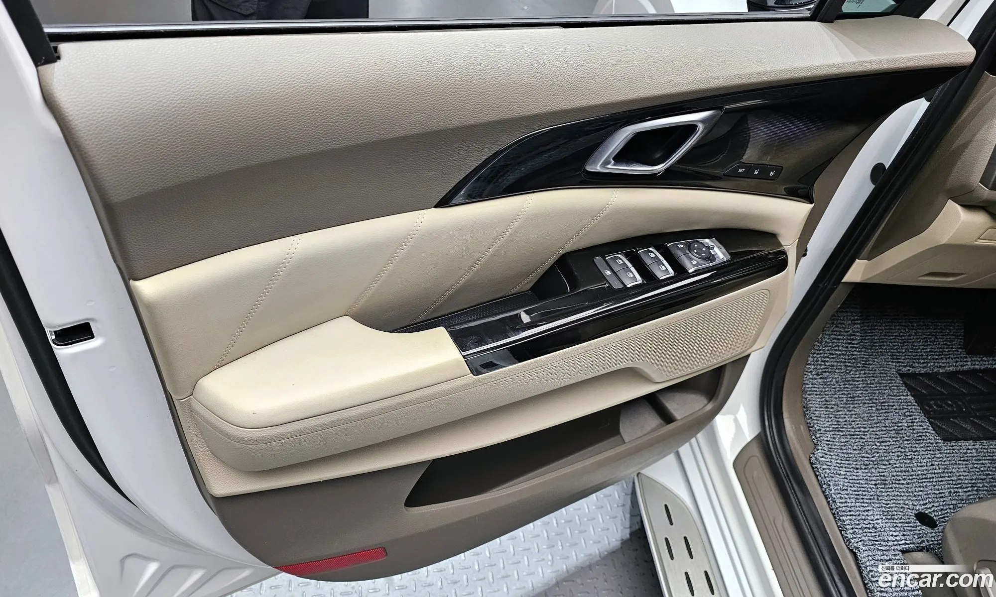Kia Carnival 2022 — 17