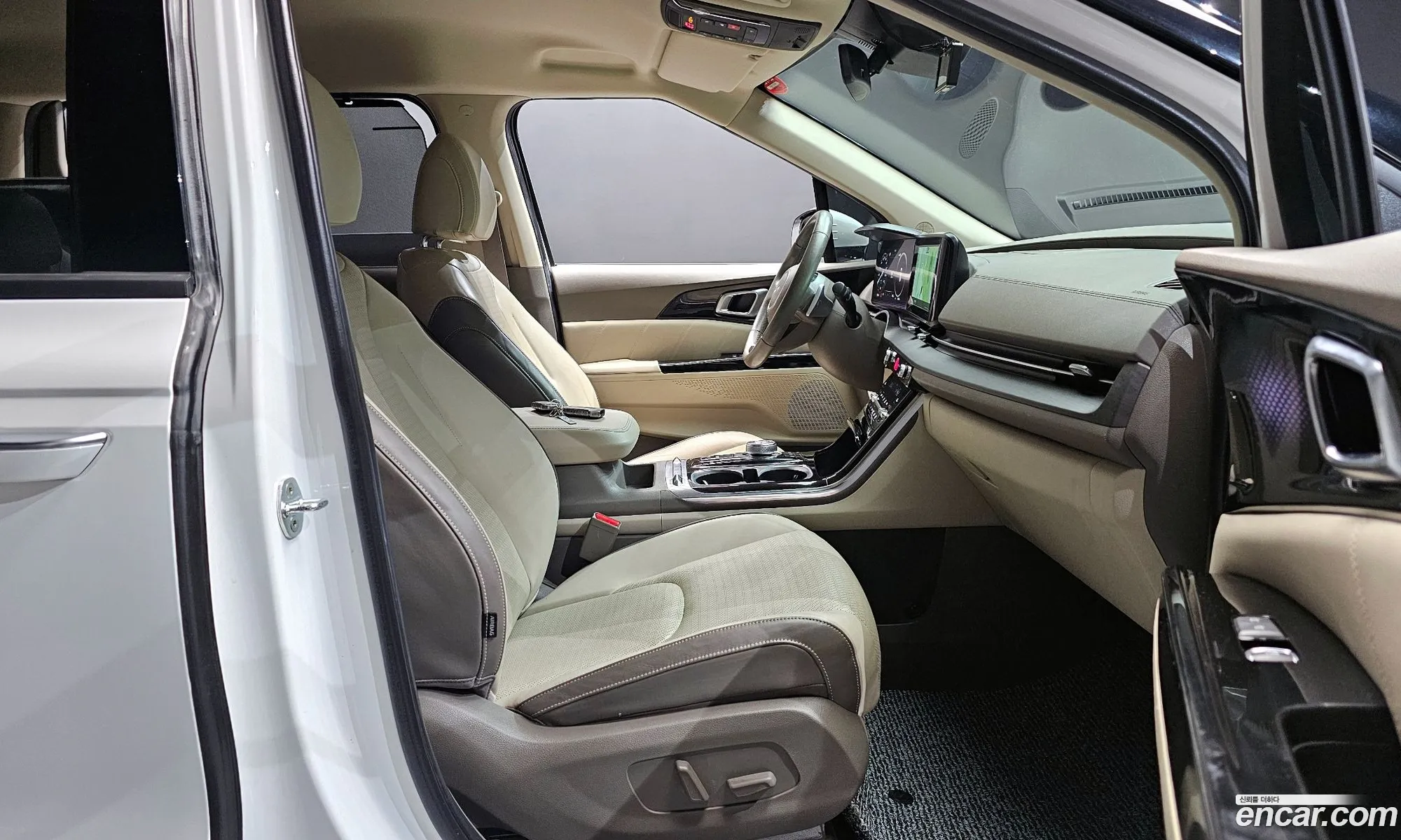 Kia Carnival 2022 — 16