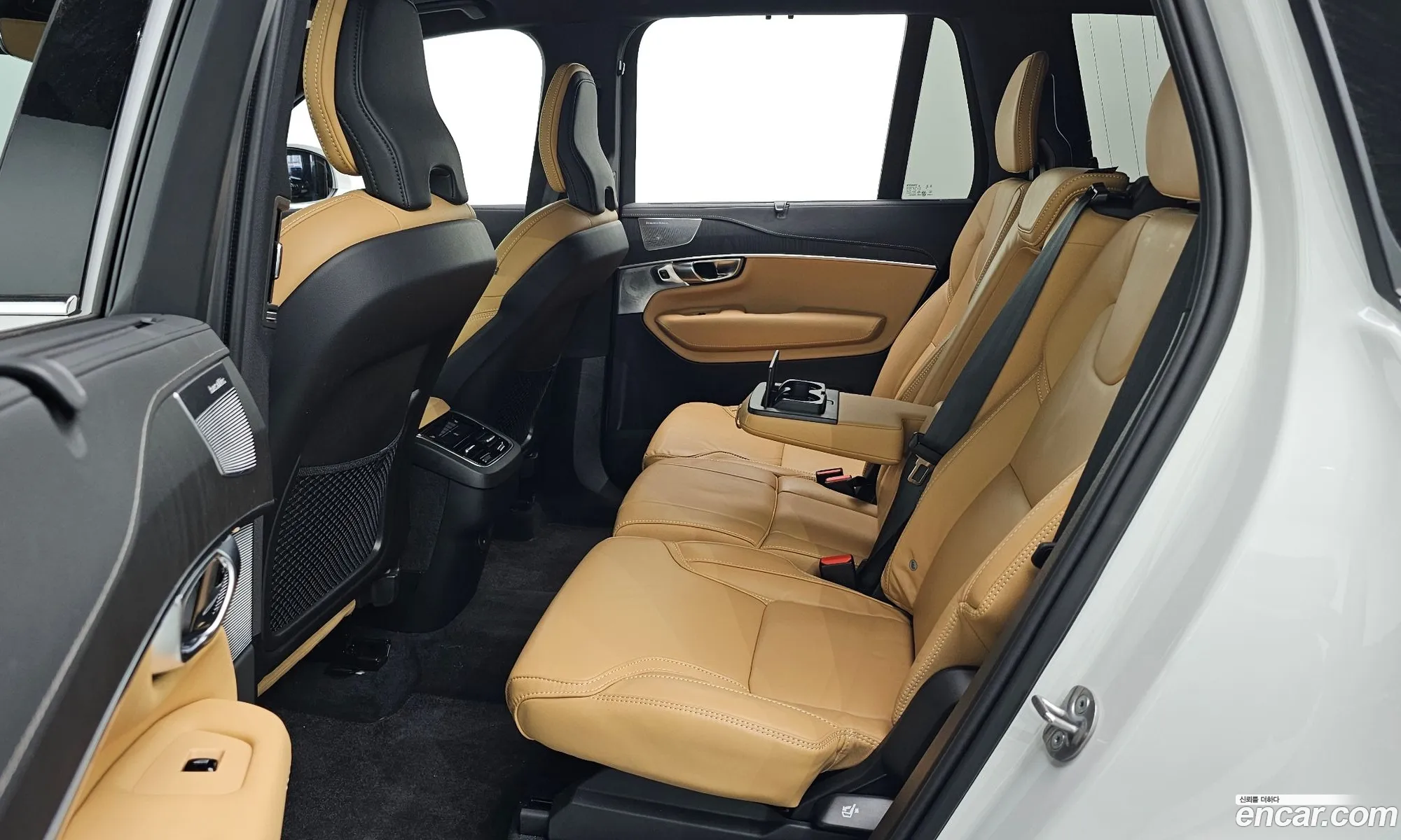 Volvo XC90 2024 YV1LF0622R1230628 — 10