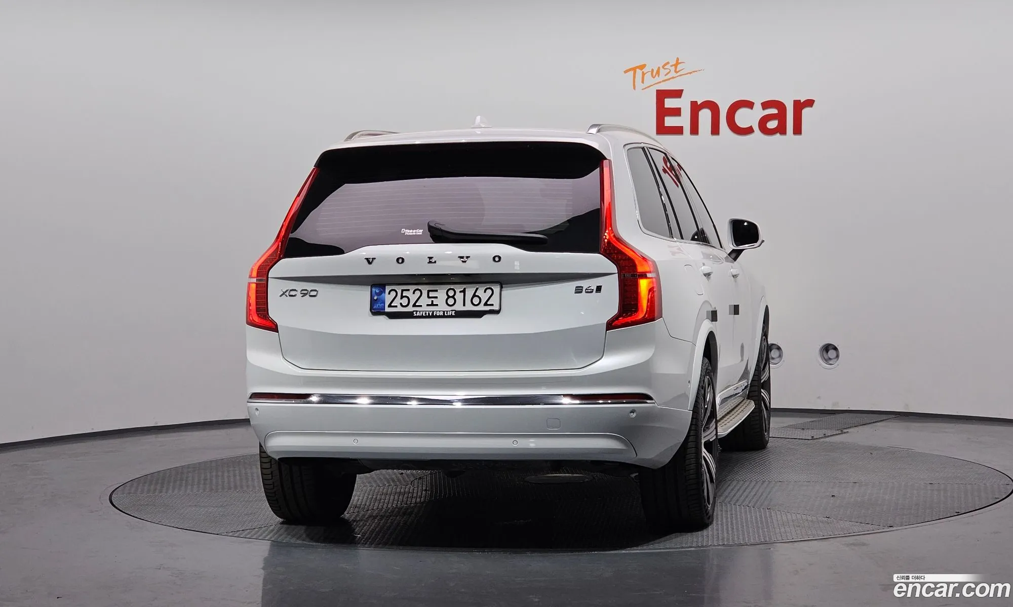 Volvo XC90 2024 YV1LF0622R1230628 — 2