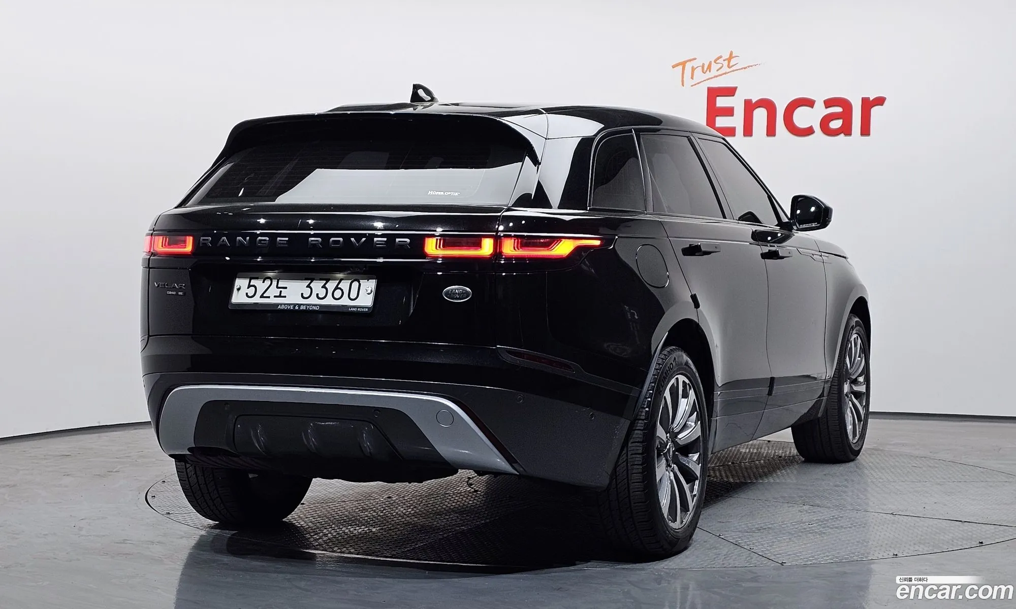 Land Rover Range Rover Velar 2017 — 18