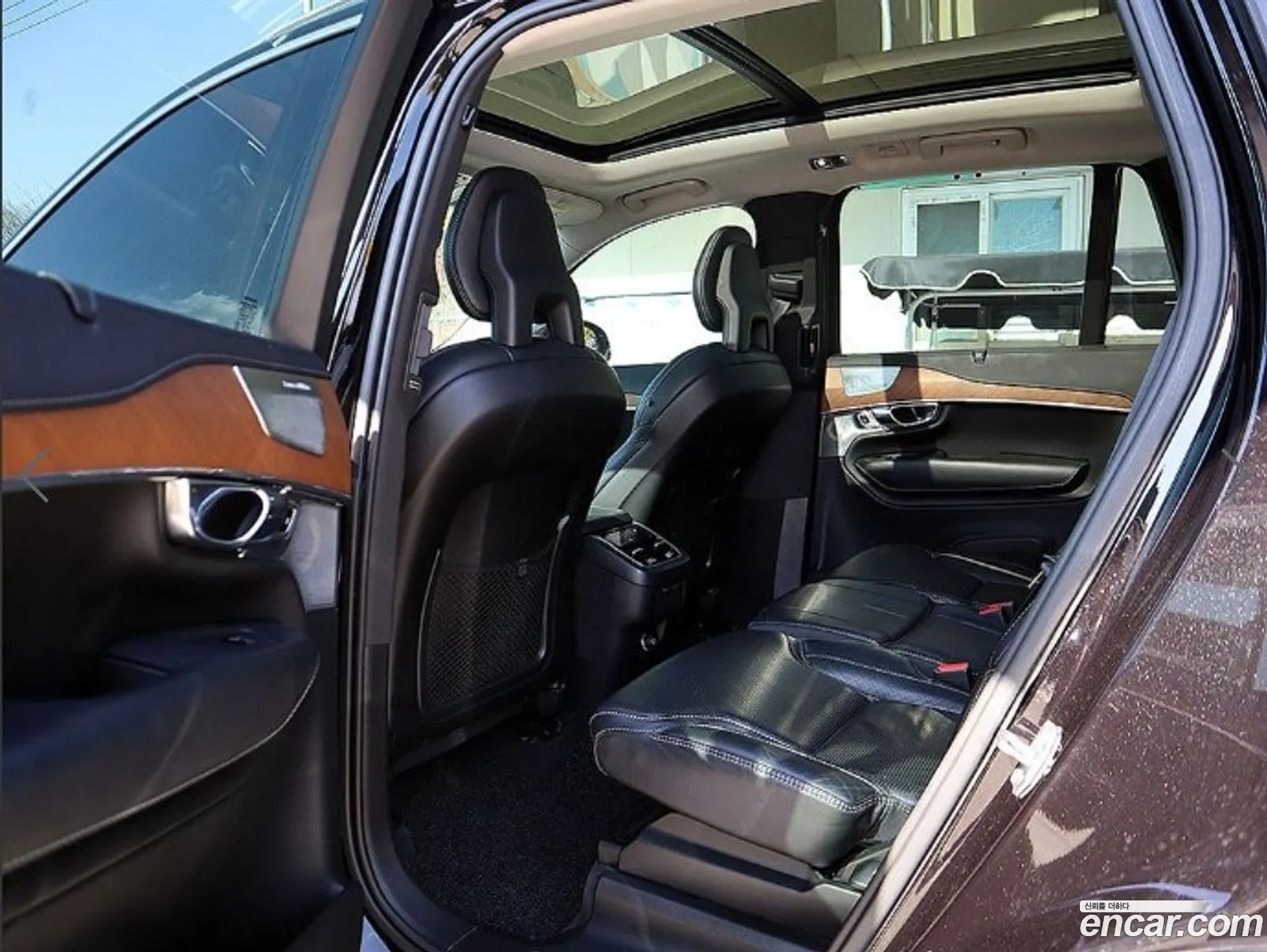 Volvo XC90 2018 — 16